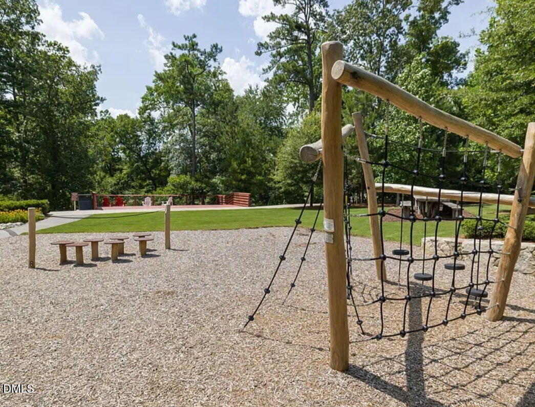 1828 Shady Oaks Drive Property Photo 32