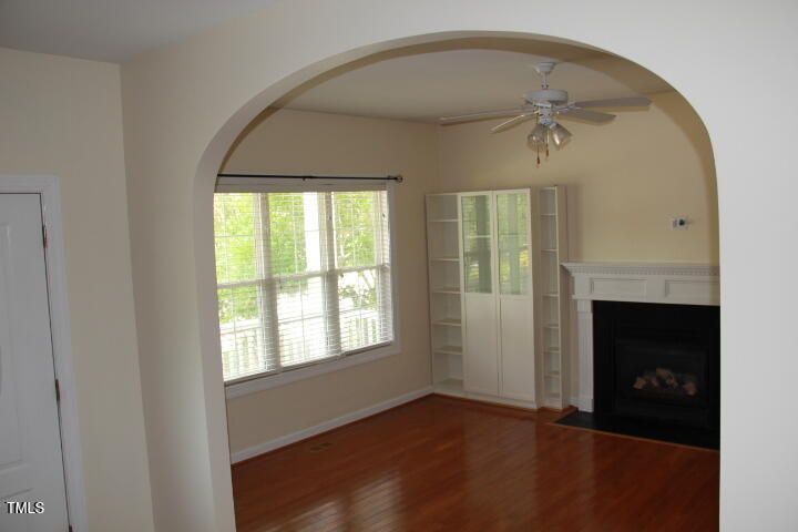 513 E Maple Avenue Property Photo 6