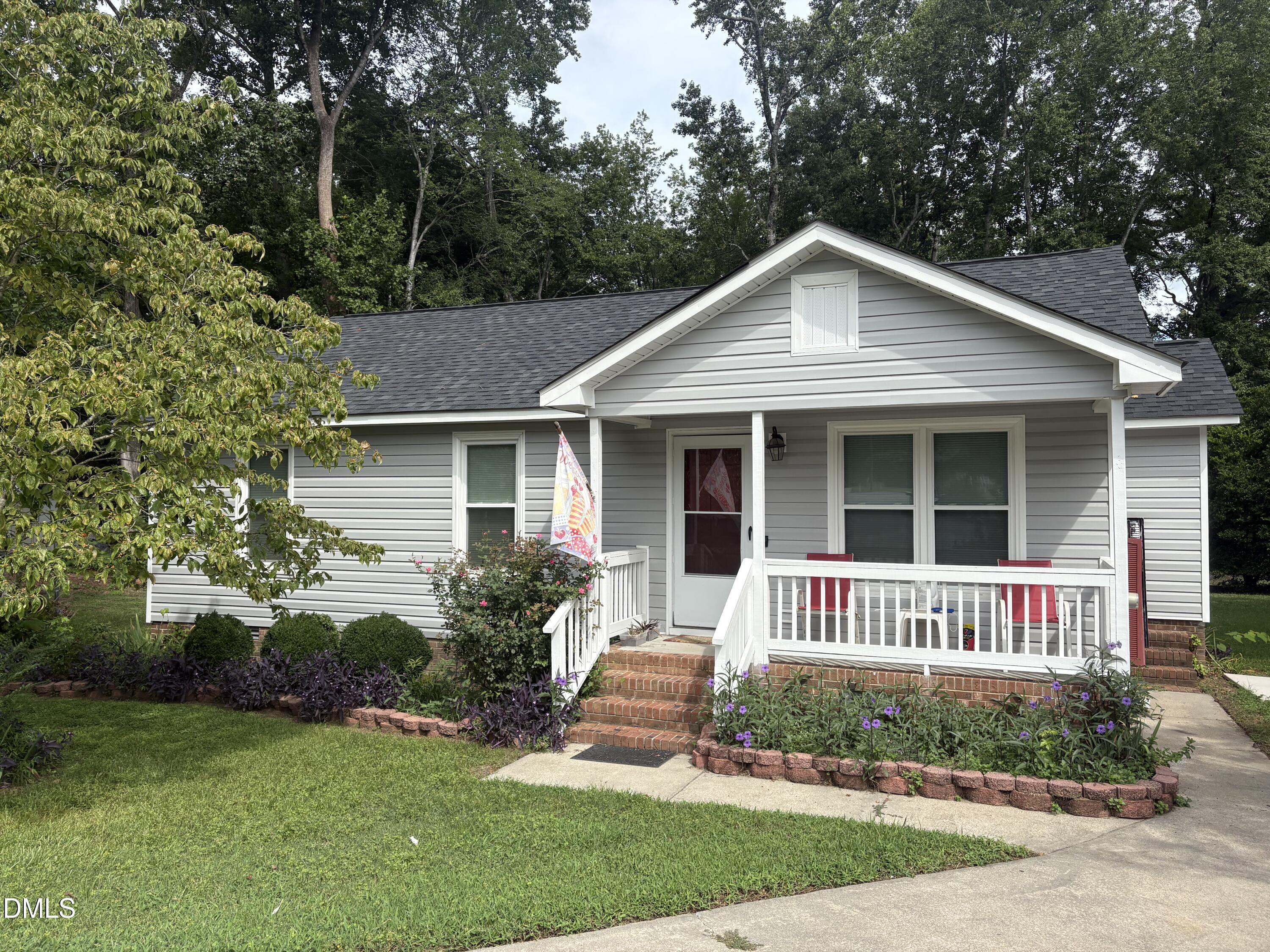 7 Town Crier Court Property Photo 1