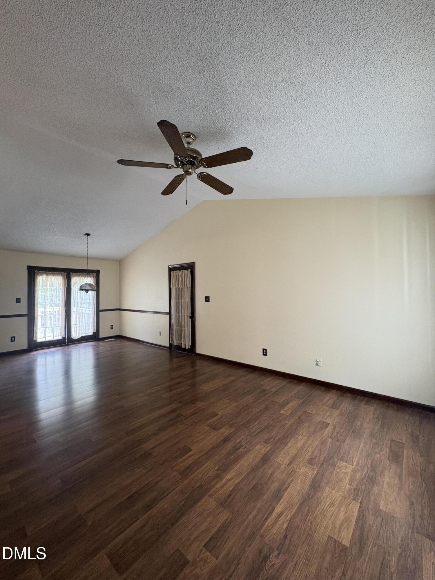 7 Town Crier Court Property Photo 2