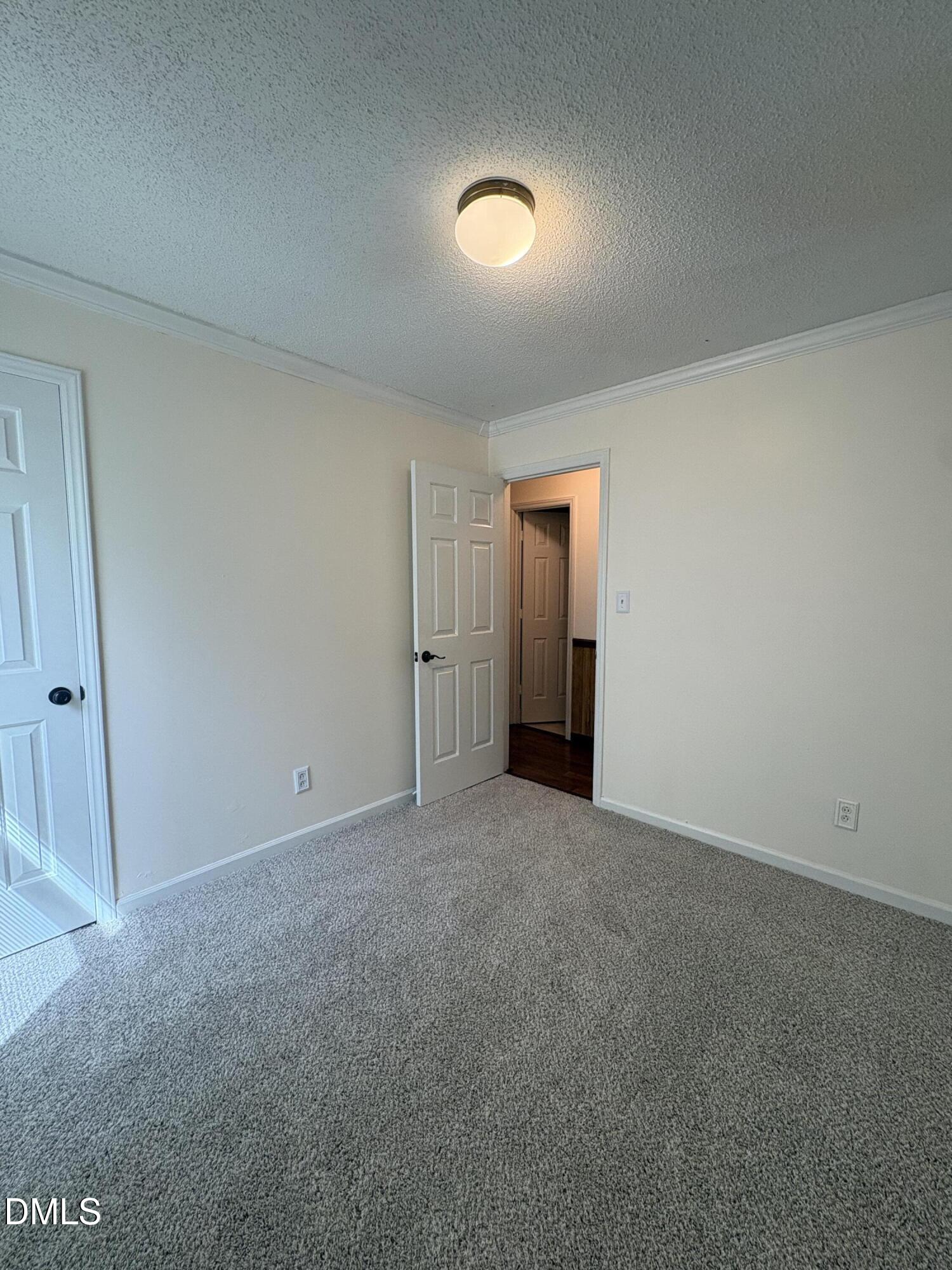 7 Town Crier Court Property Photo 7