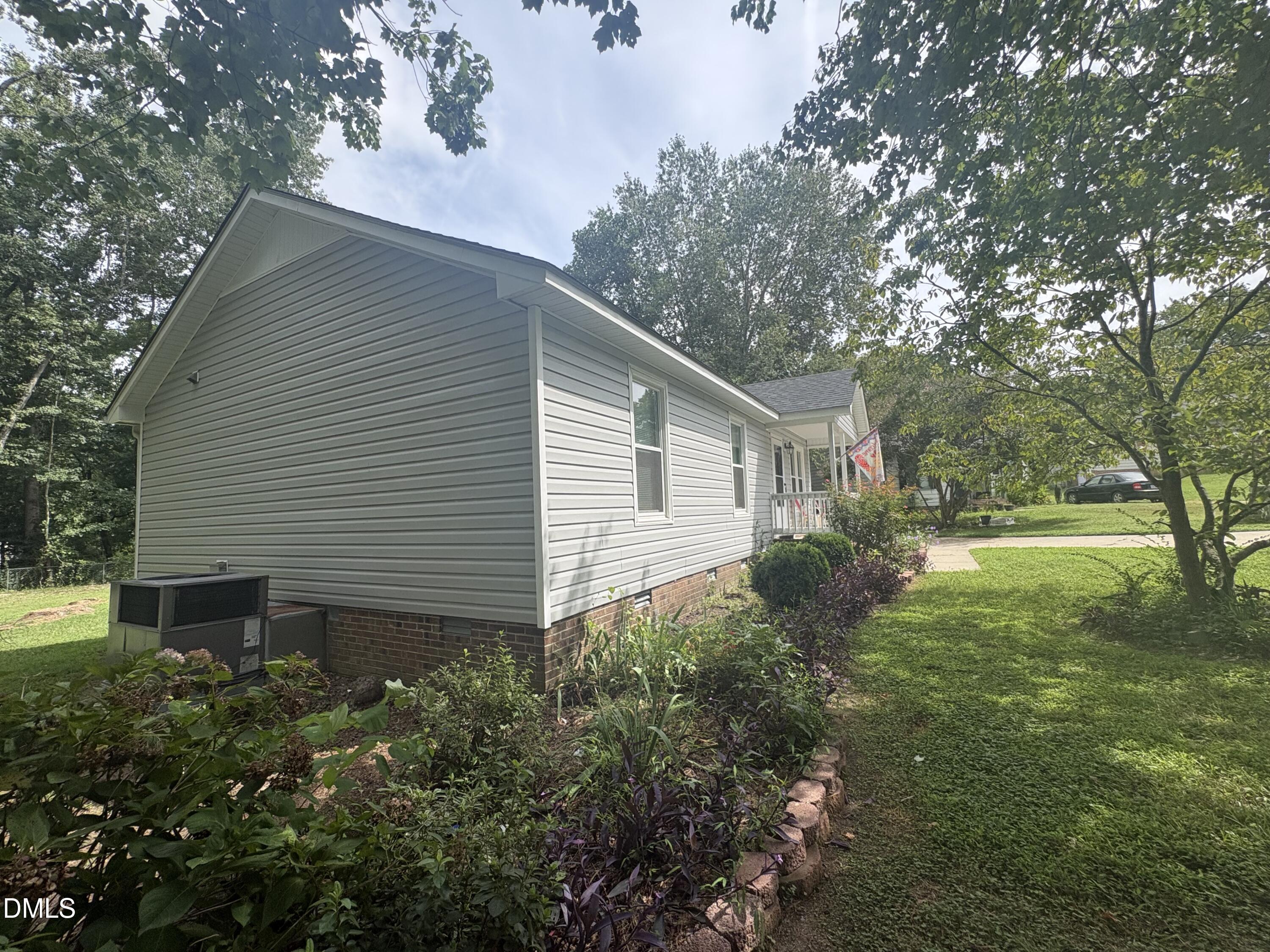 7 Town Crier Court Property Photo 39
