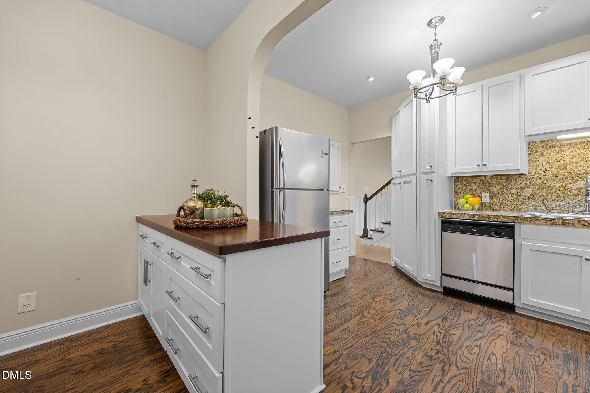 6423 New Market Way Property Photo 11