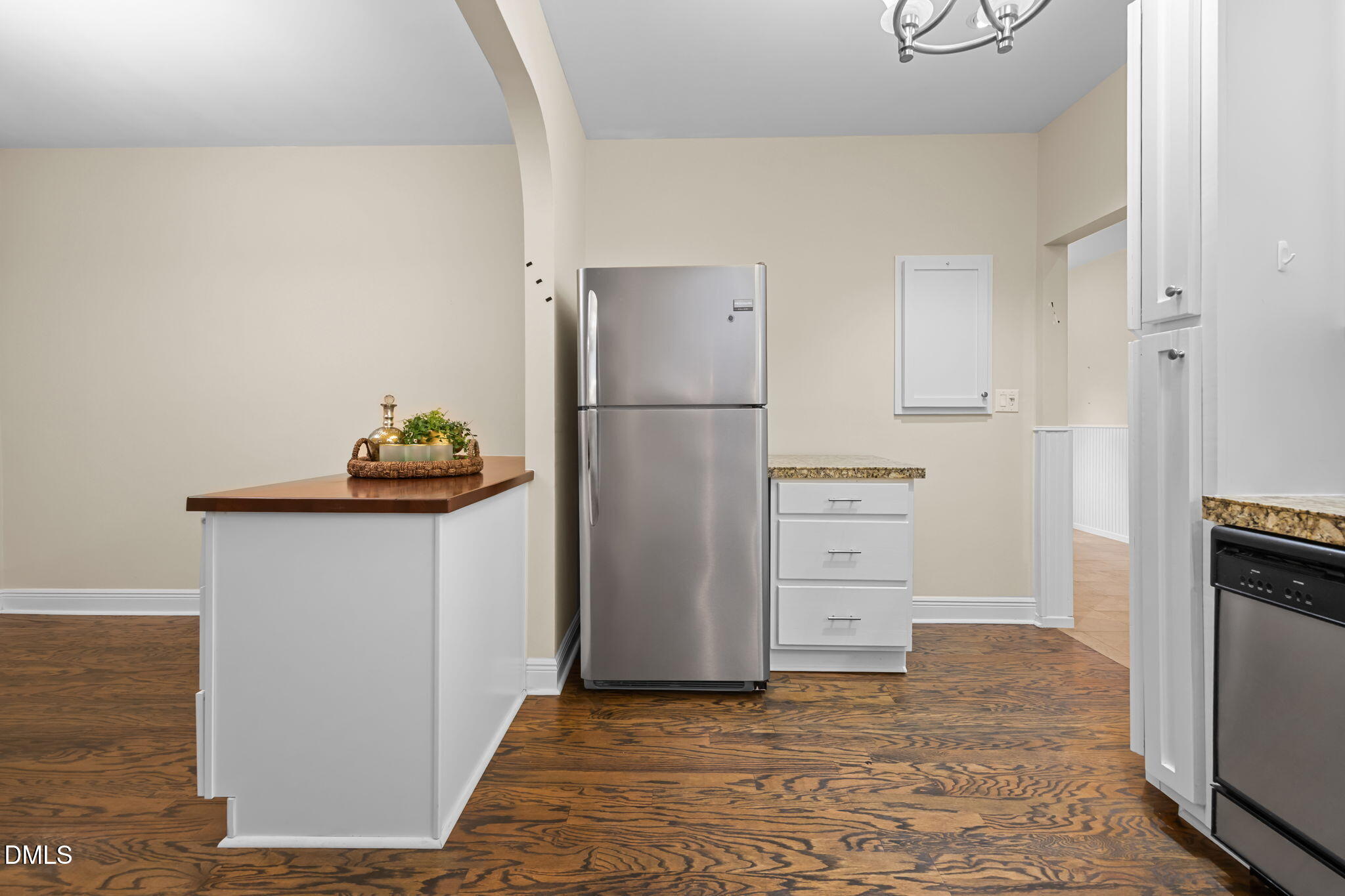 6423 New Market Way Property Photo 12