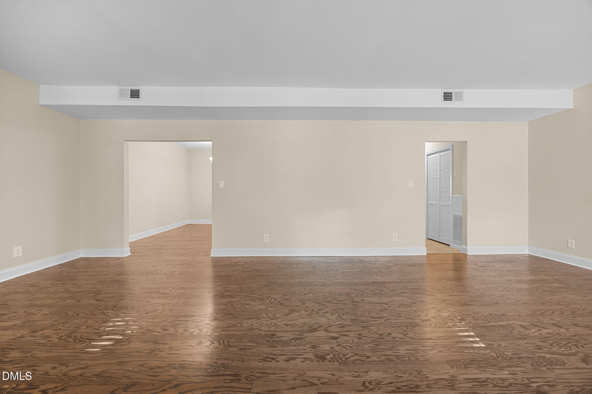 6423 New Market Way Property Photo 15
