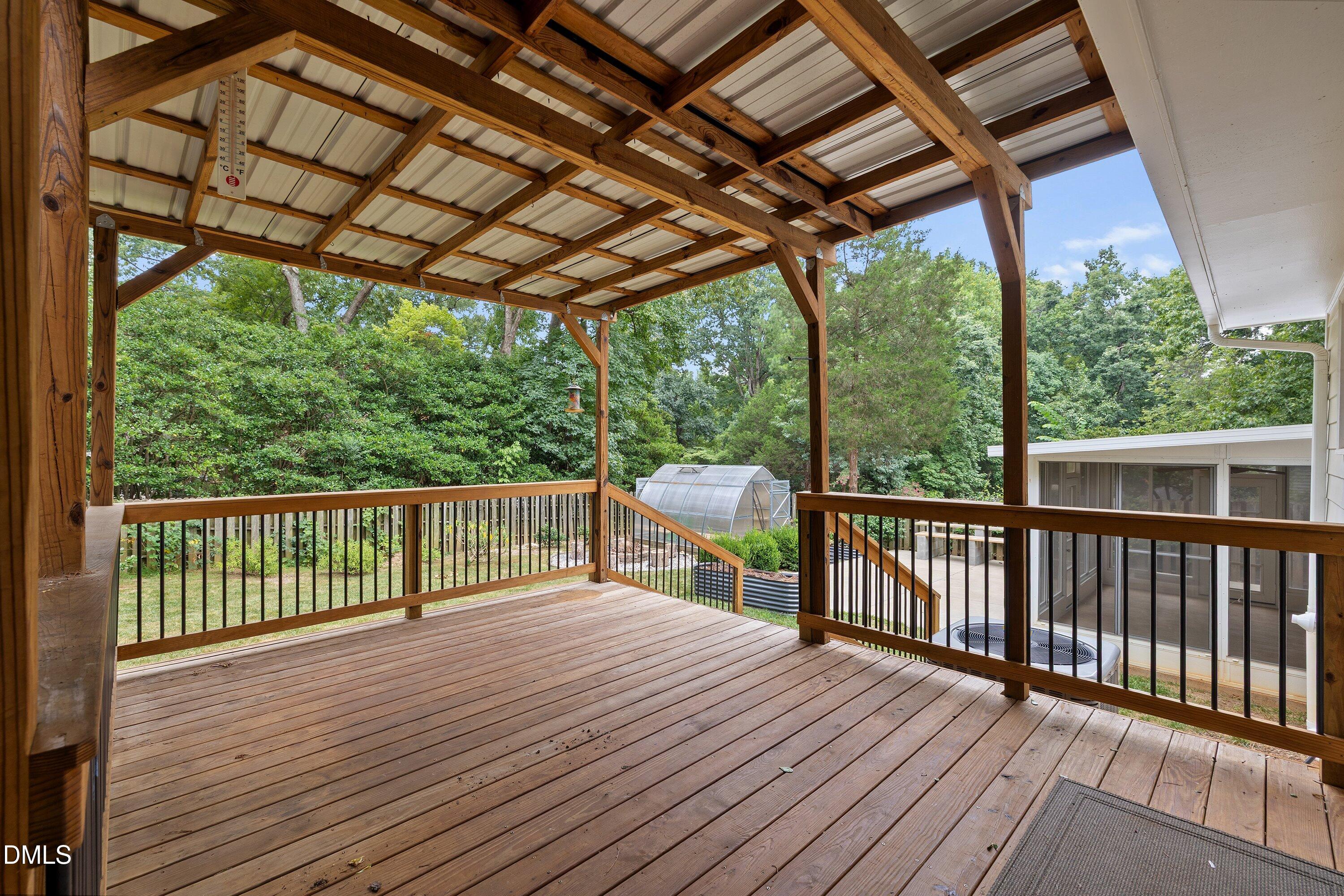 602 Se Maynard Road Property Photo 32