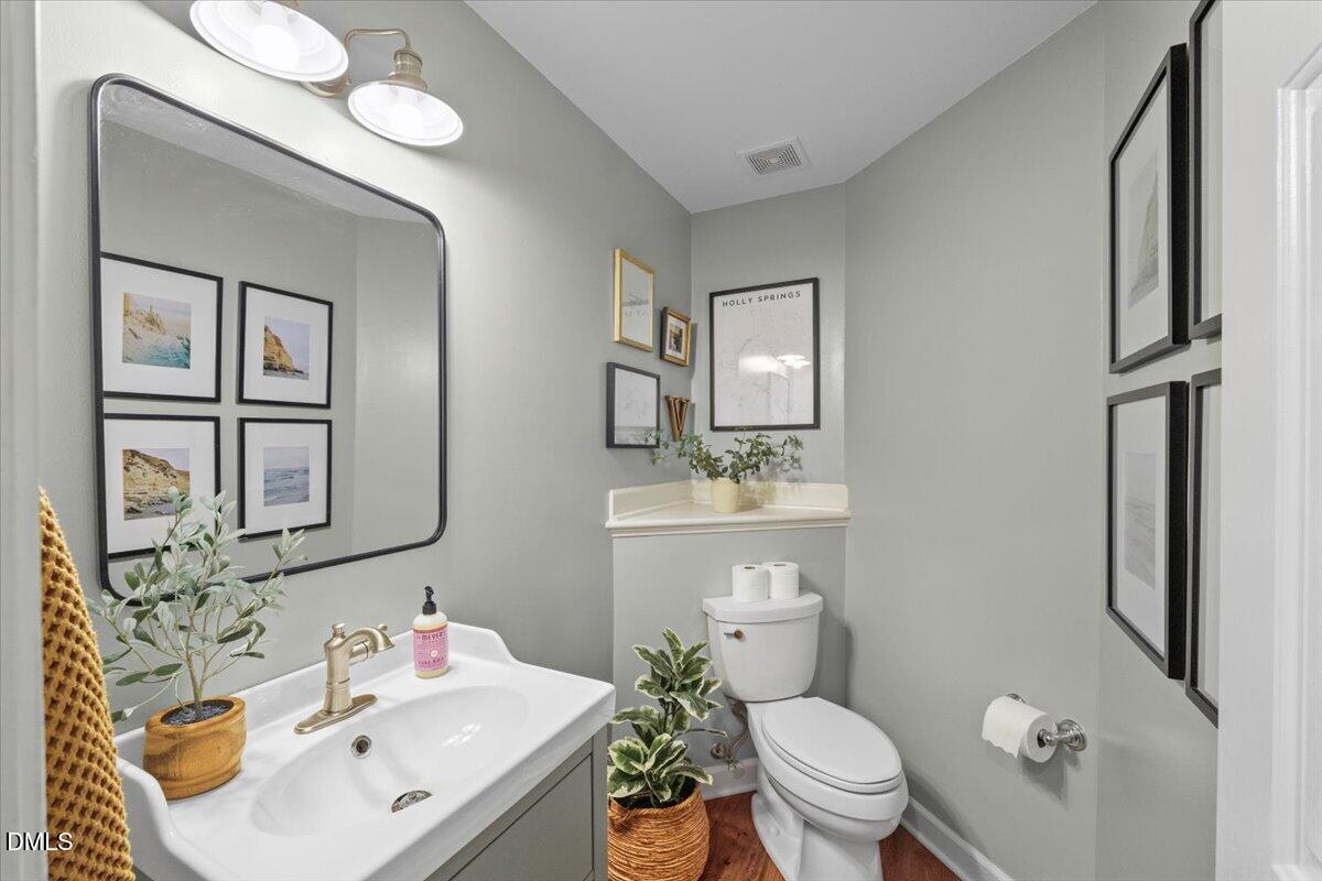 205 High Maple Court Property Photo 9