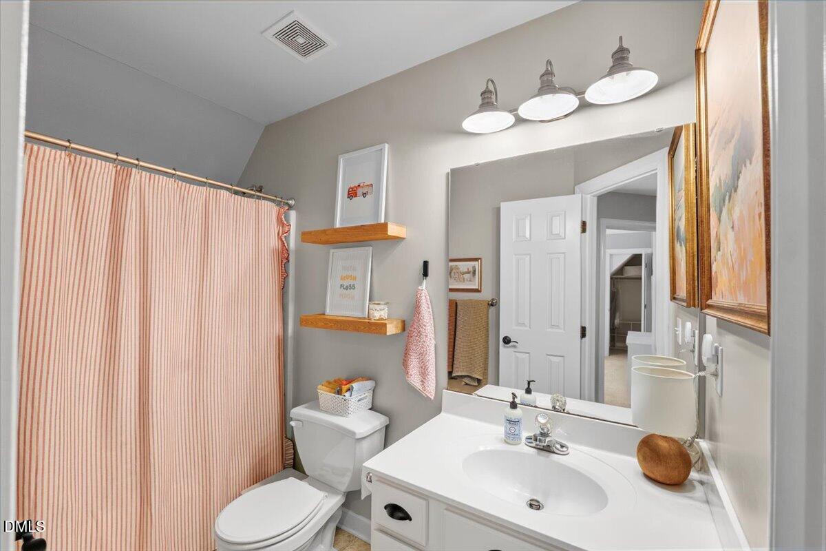 205 High Maple Court Property Photo 28