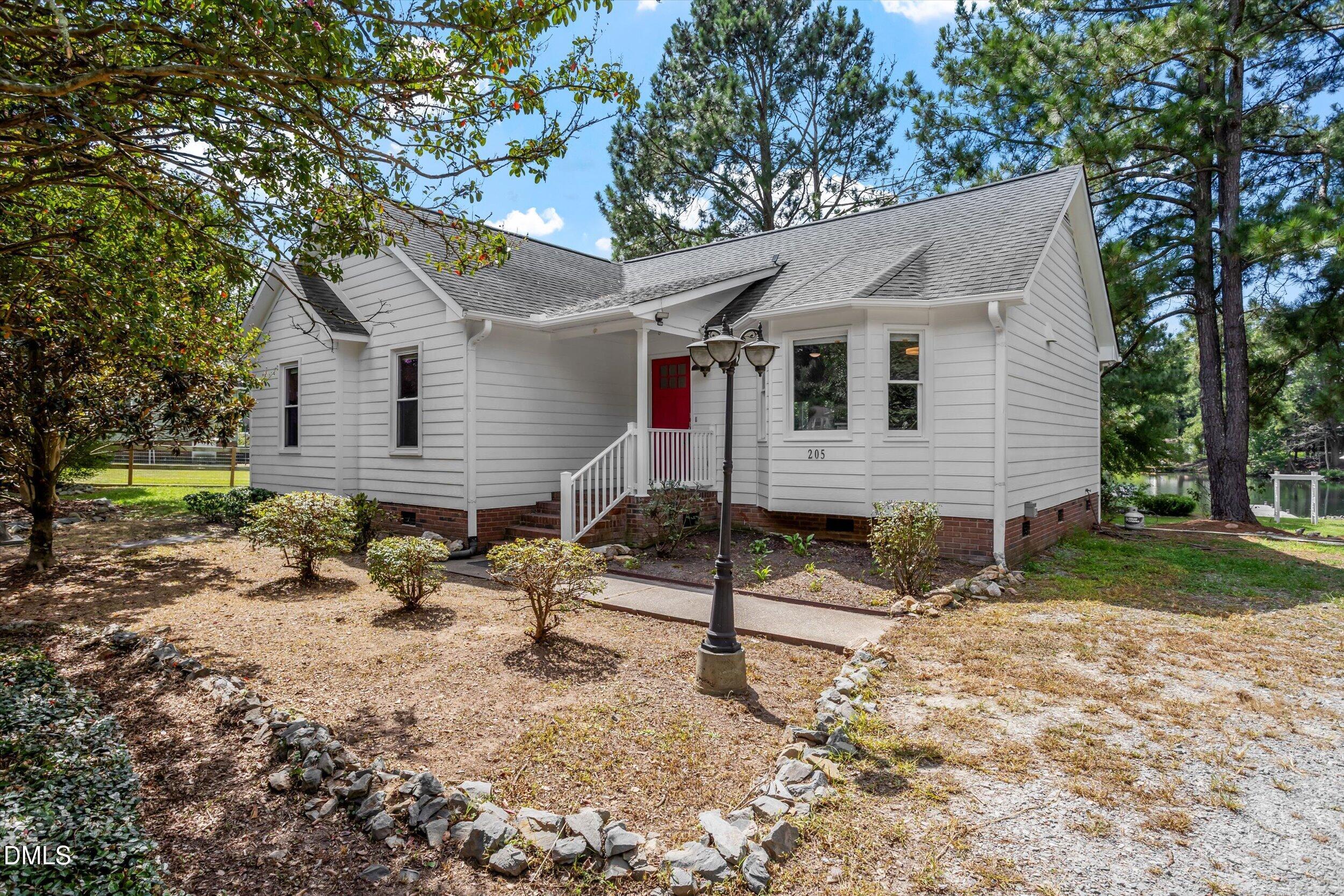 205 William Drive Property Photo 1