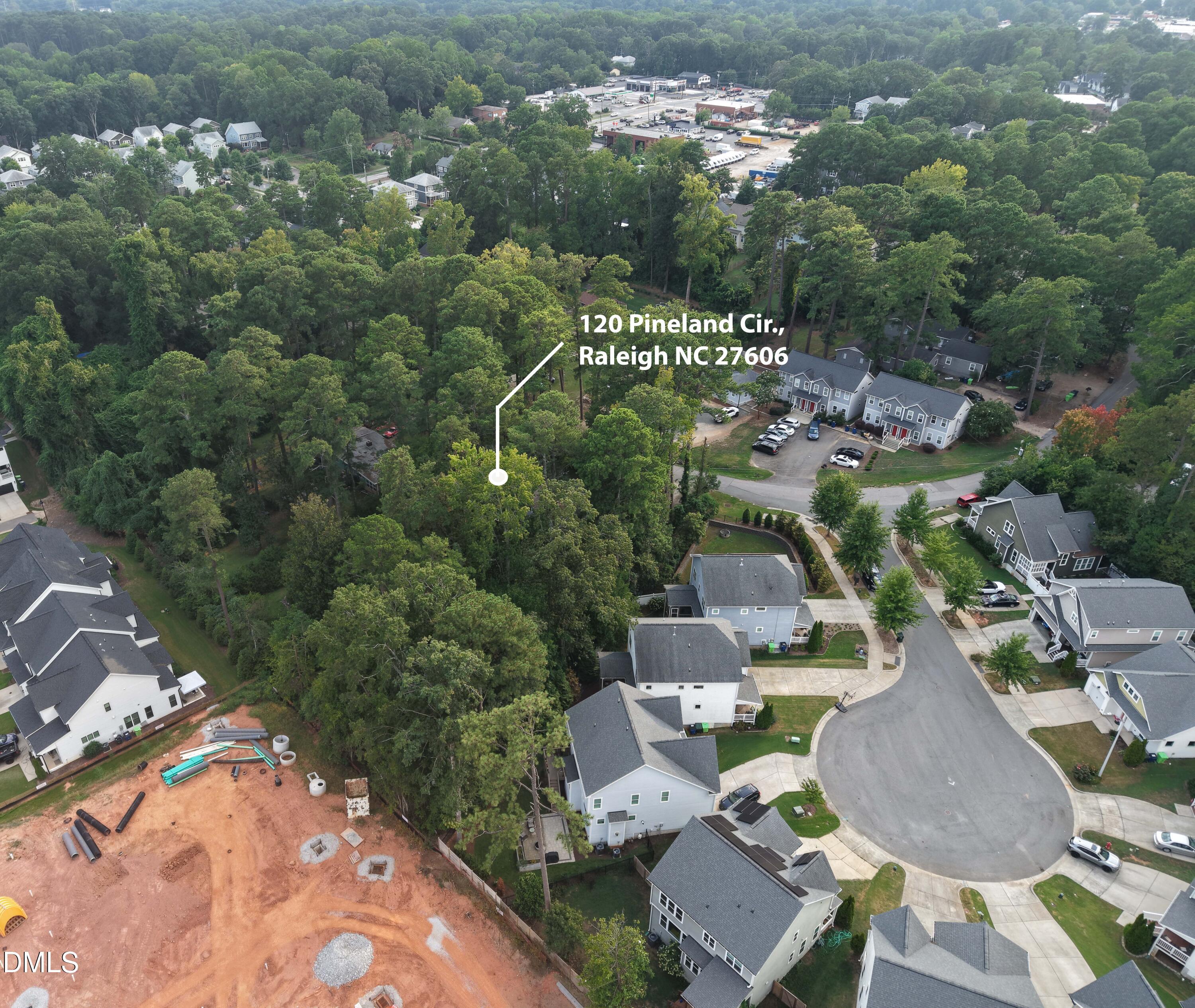 120 Pineland Circle Property Photo 4