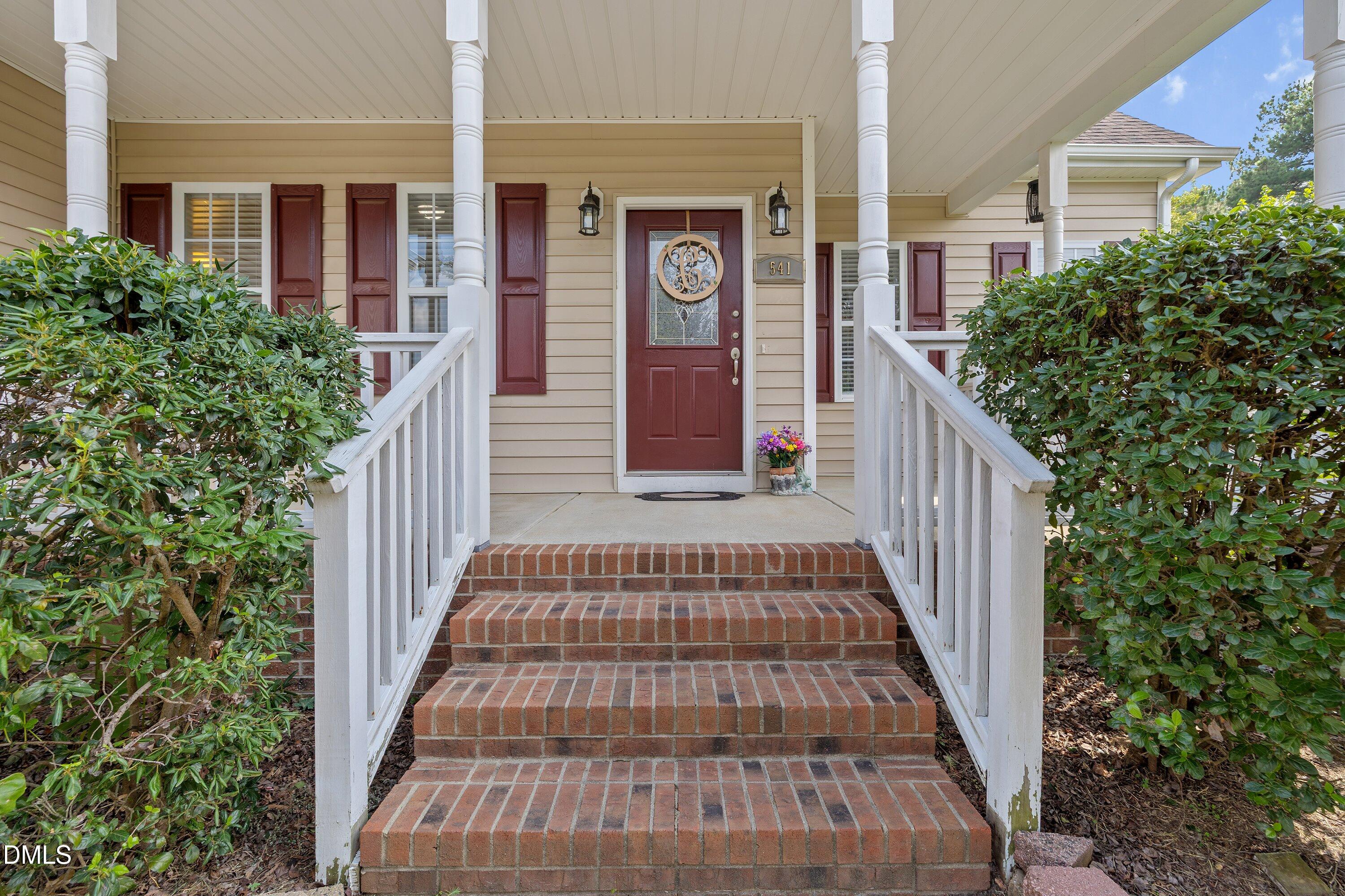 541 Spruce Meadows Lane Property Photo 3
