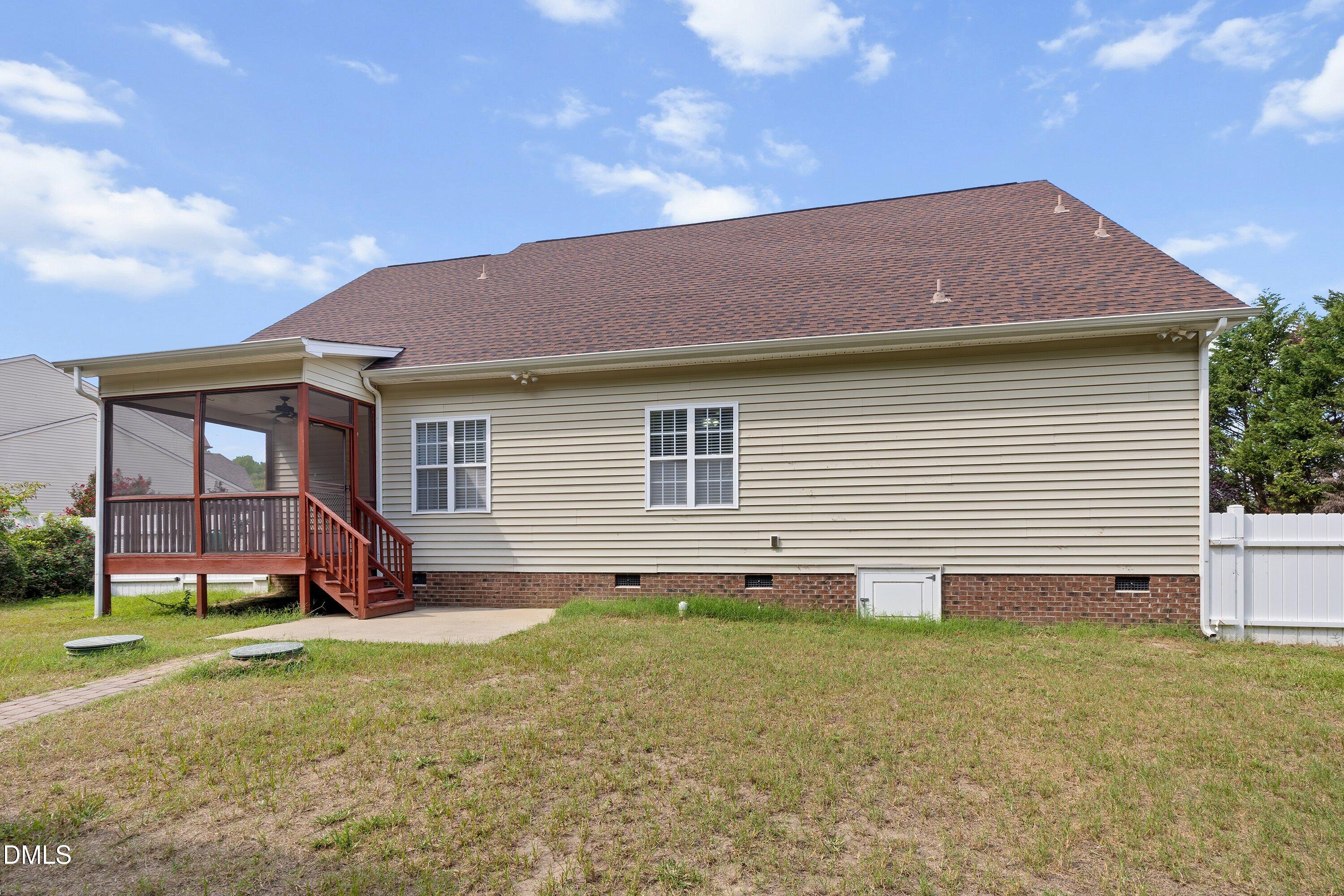 541 Spruce Meadows Lane Property Photo 29