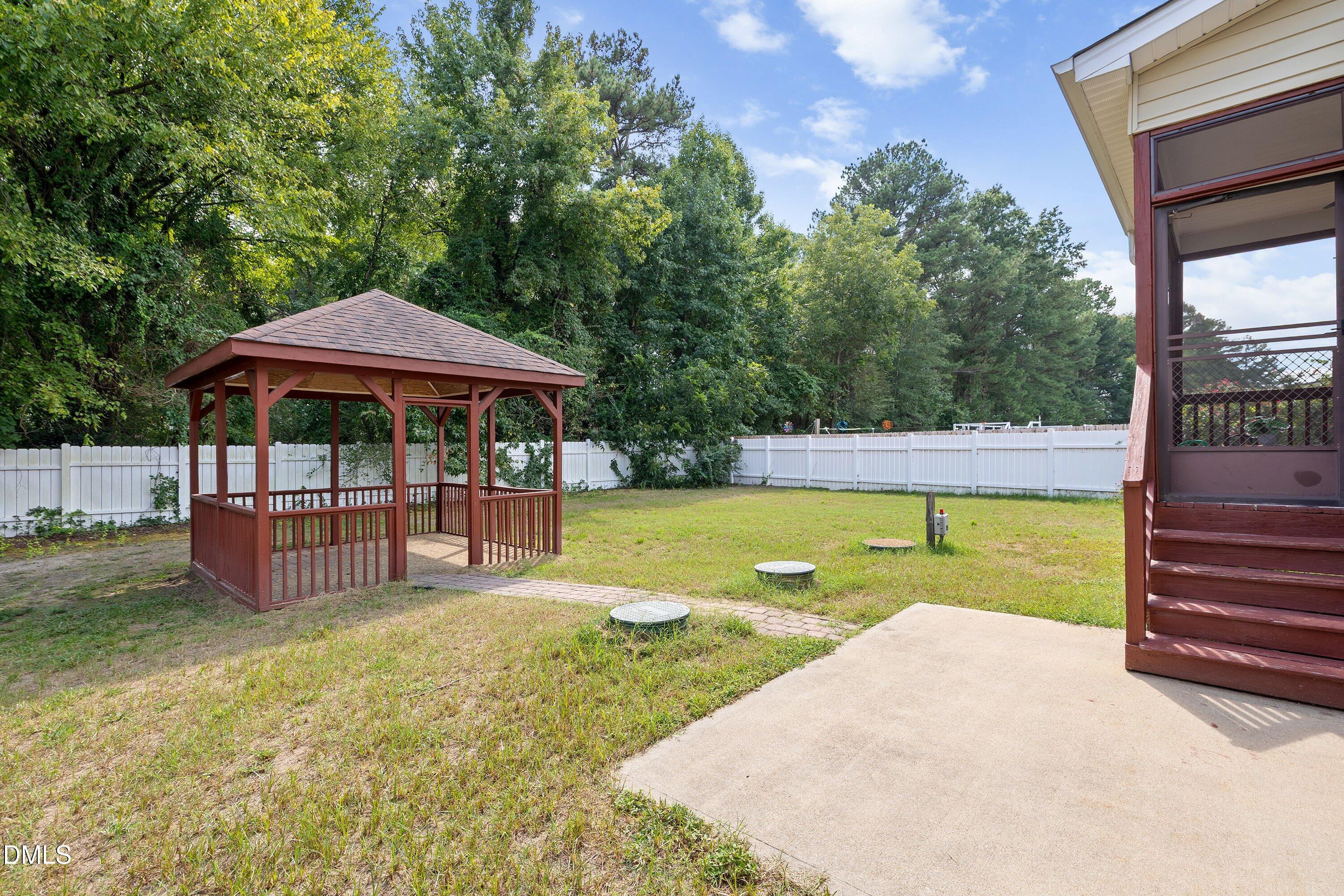541 Spruce Meadows Lane Property Photo 35