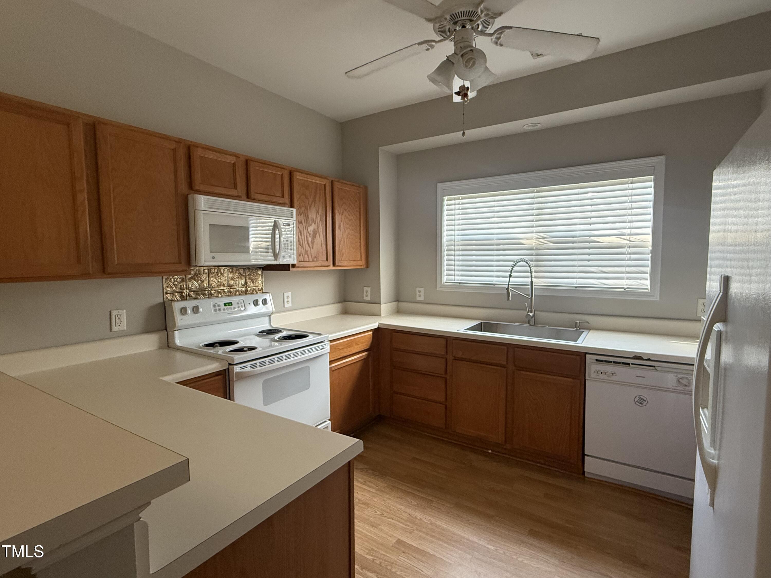 4626 Centrebrook Circle Property Photo 4