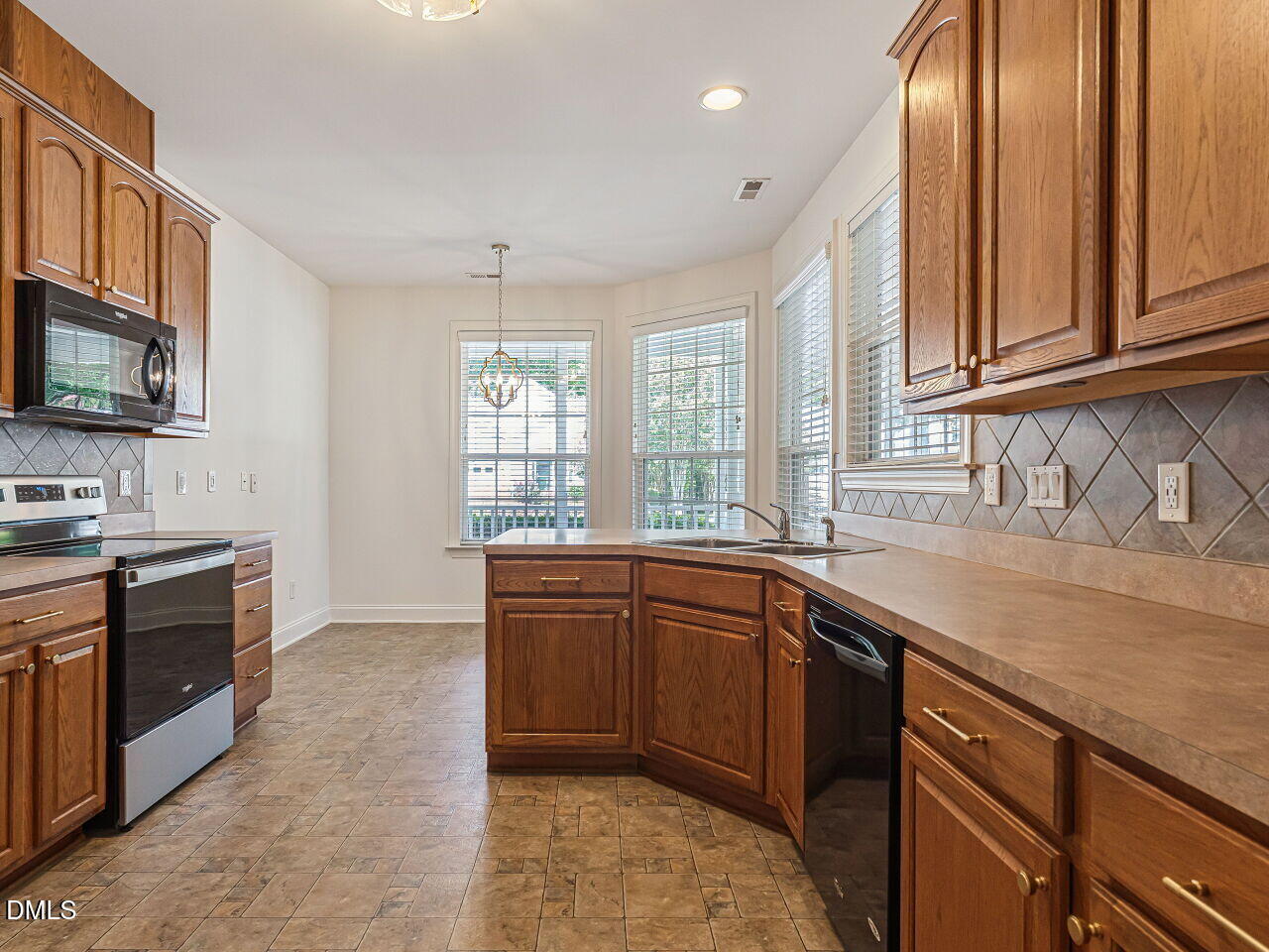139 Rockport Ridge Way Property Photo 10