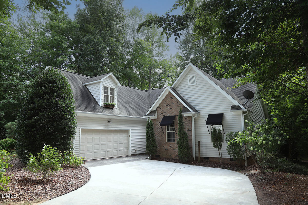325 Water Front Lane Property Photo 1