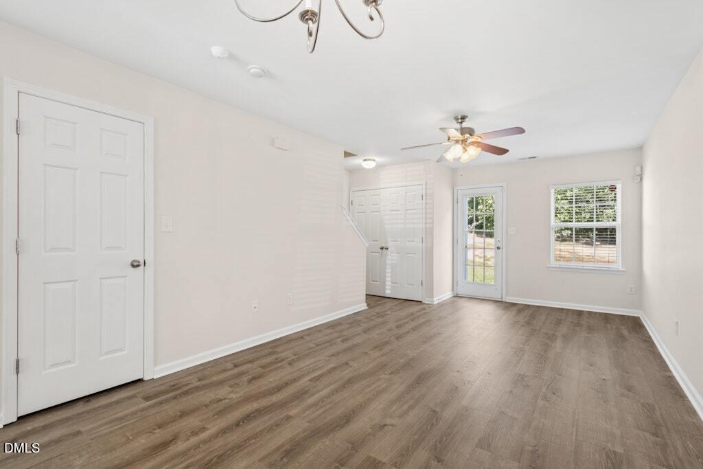 3213 Ivey Wood Lane Property Photo 4