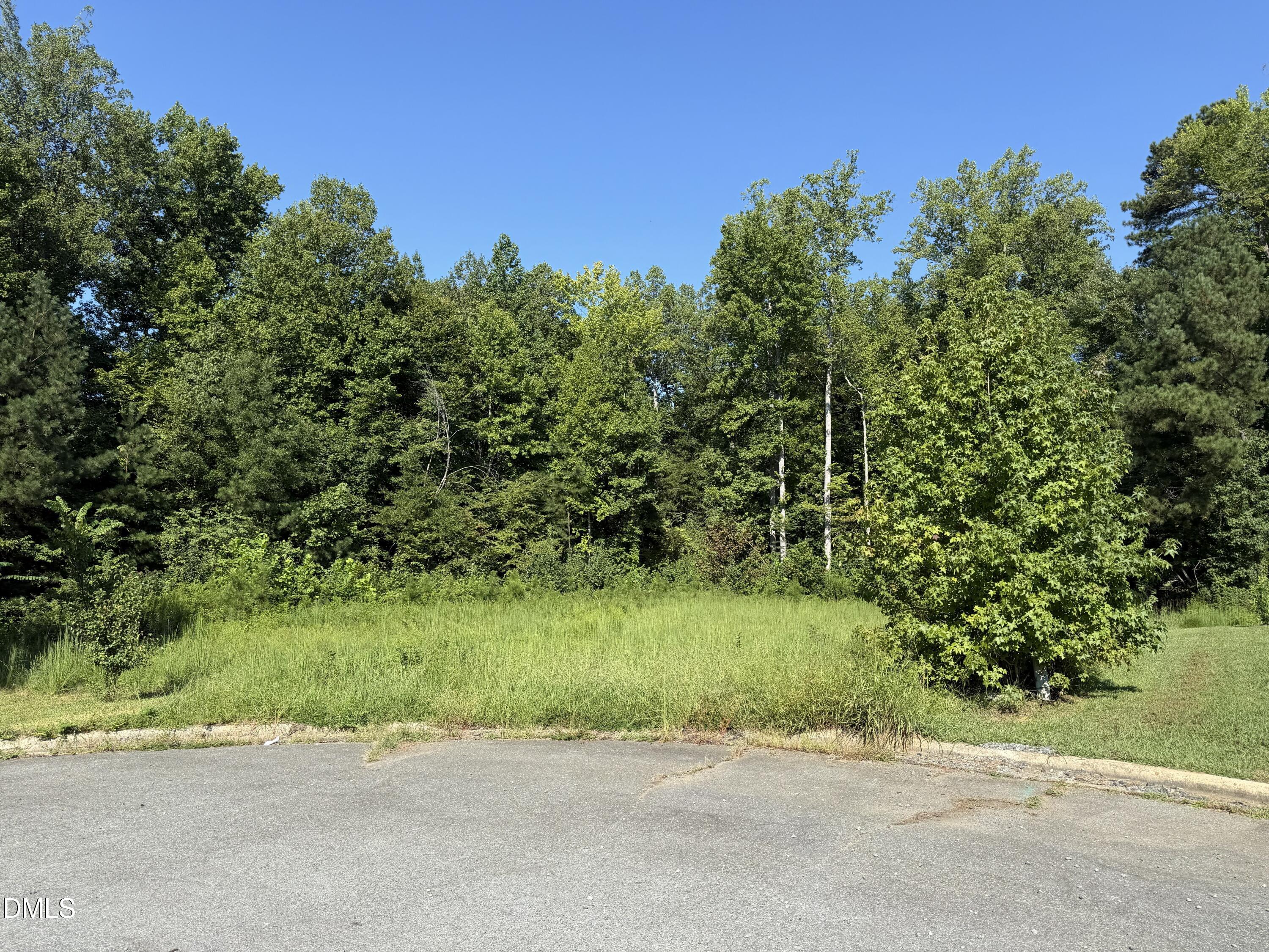 114 Camelot Drive Property Photo 3