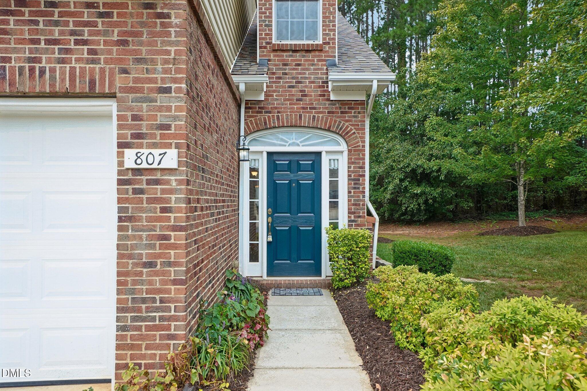 807 Swan Neck Lane Property Photo 4