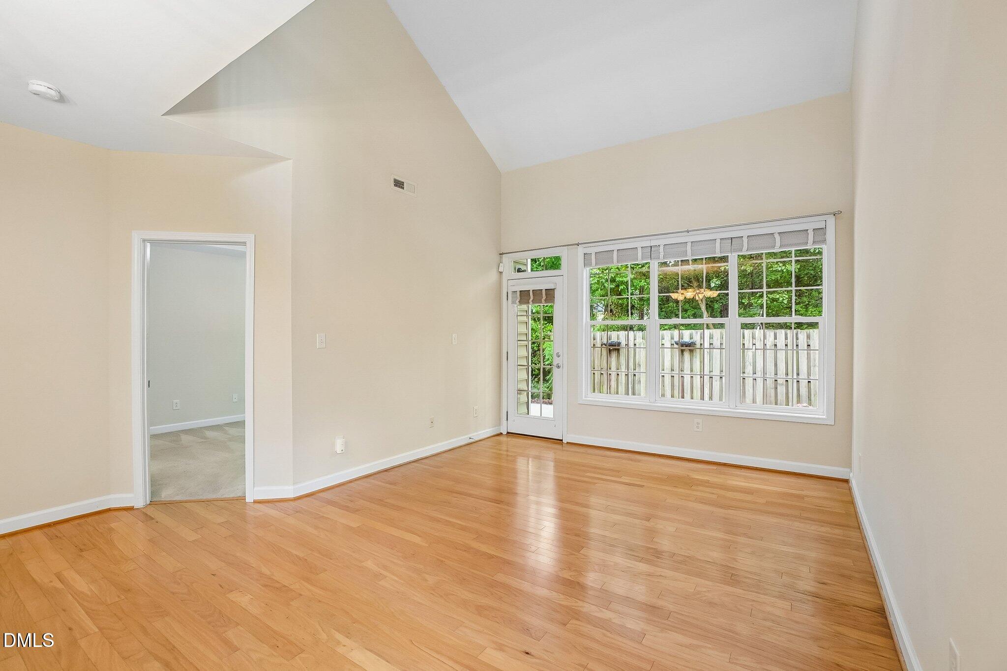 807 Swan Neck Lane Property Photo 8