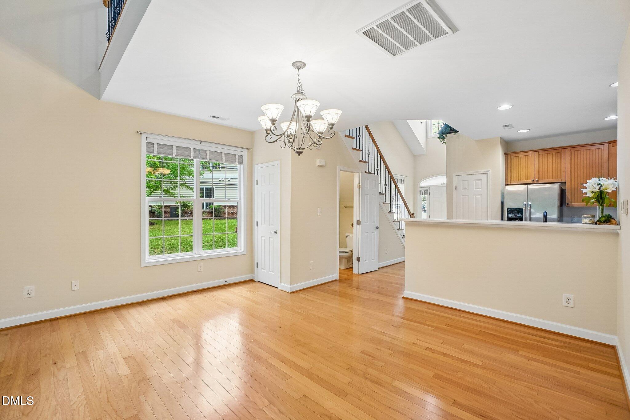 807 Swan Neck Lane Property Photo 10