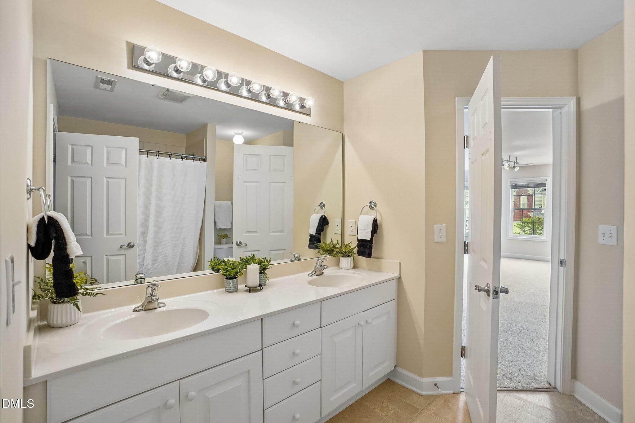 807 Swan Neck Lane Property Photo 27