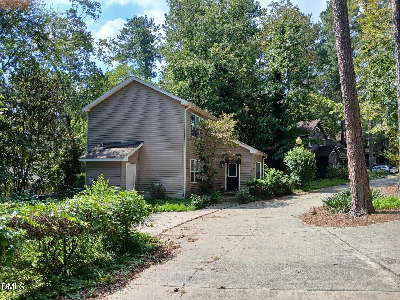 2215 University Drive Property Photo 1
