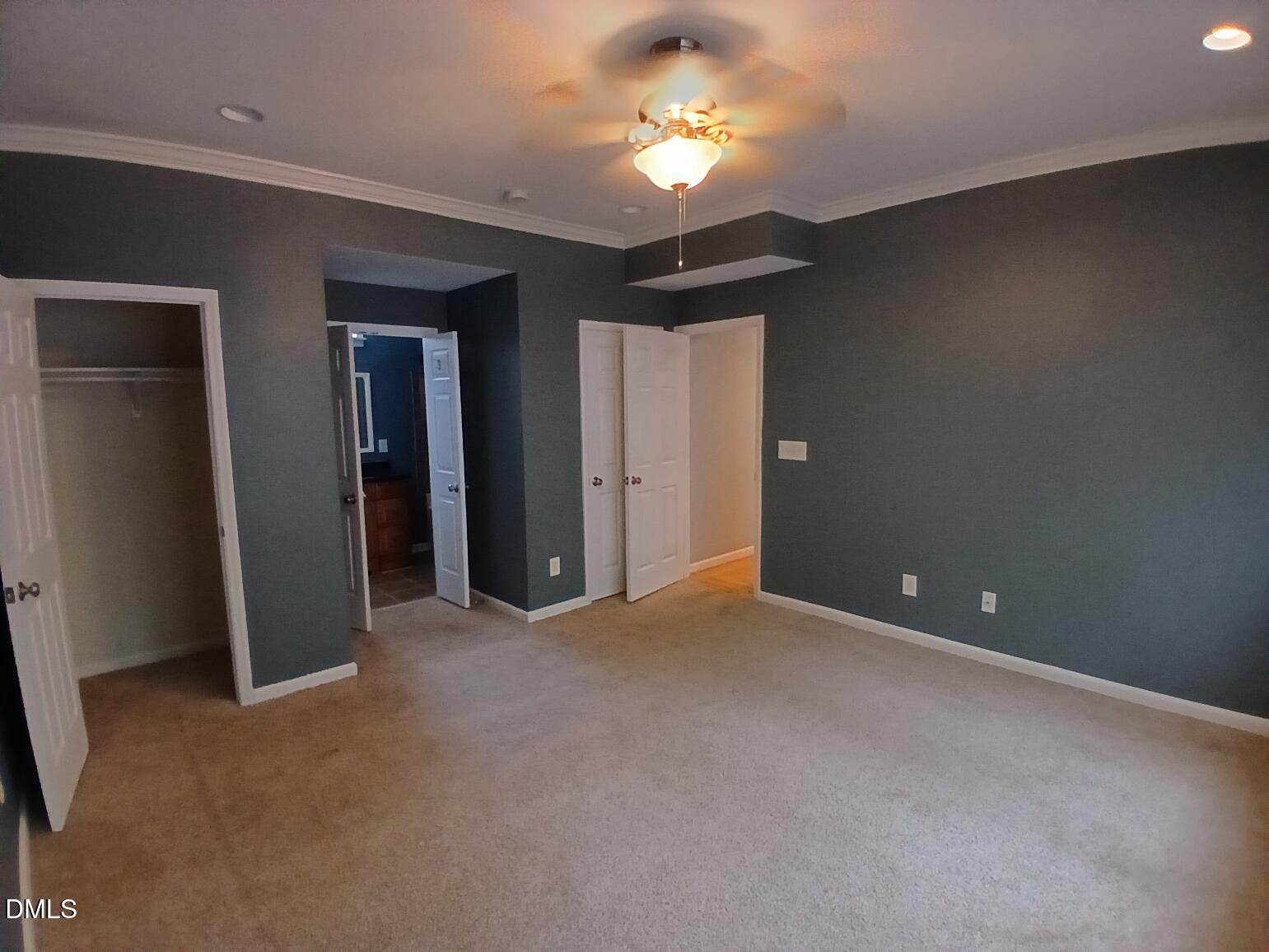 2215 University Drive Property Photo 8