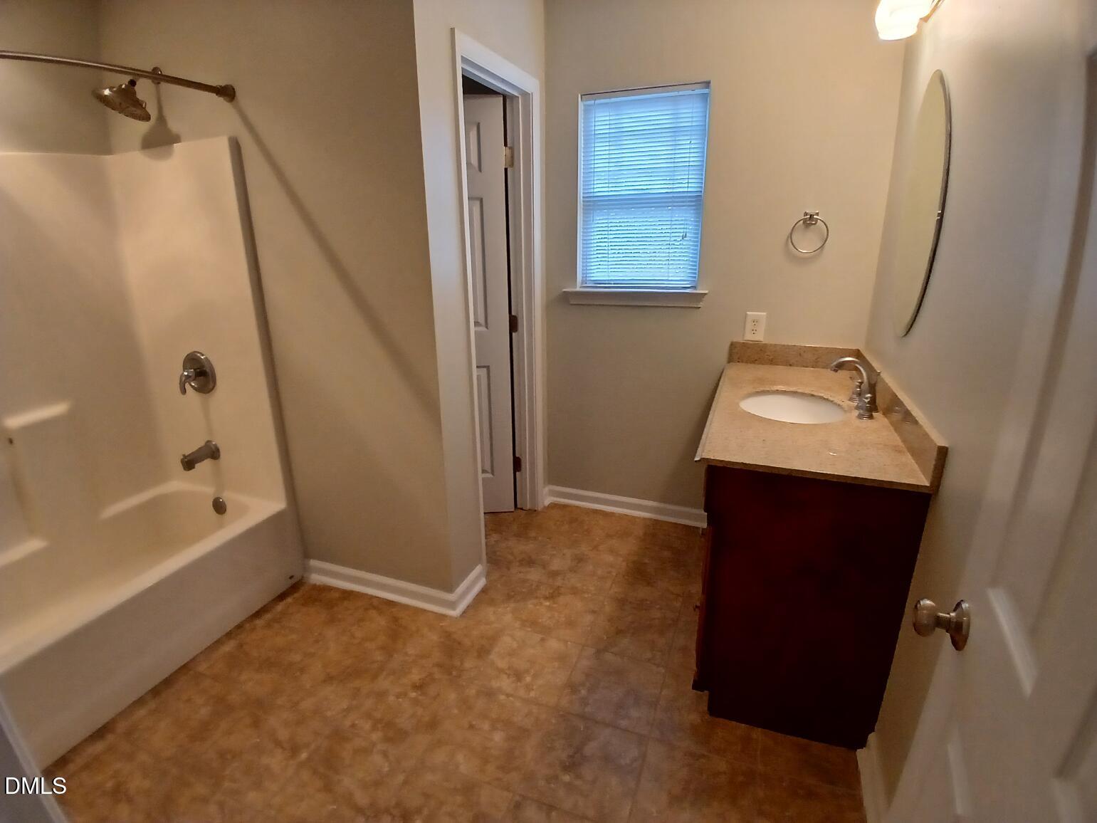 2215 University Drive Property Photo 19