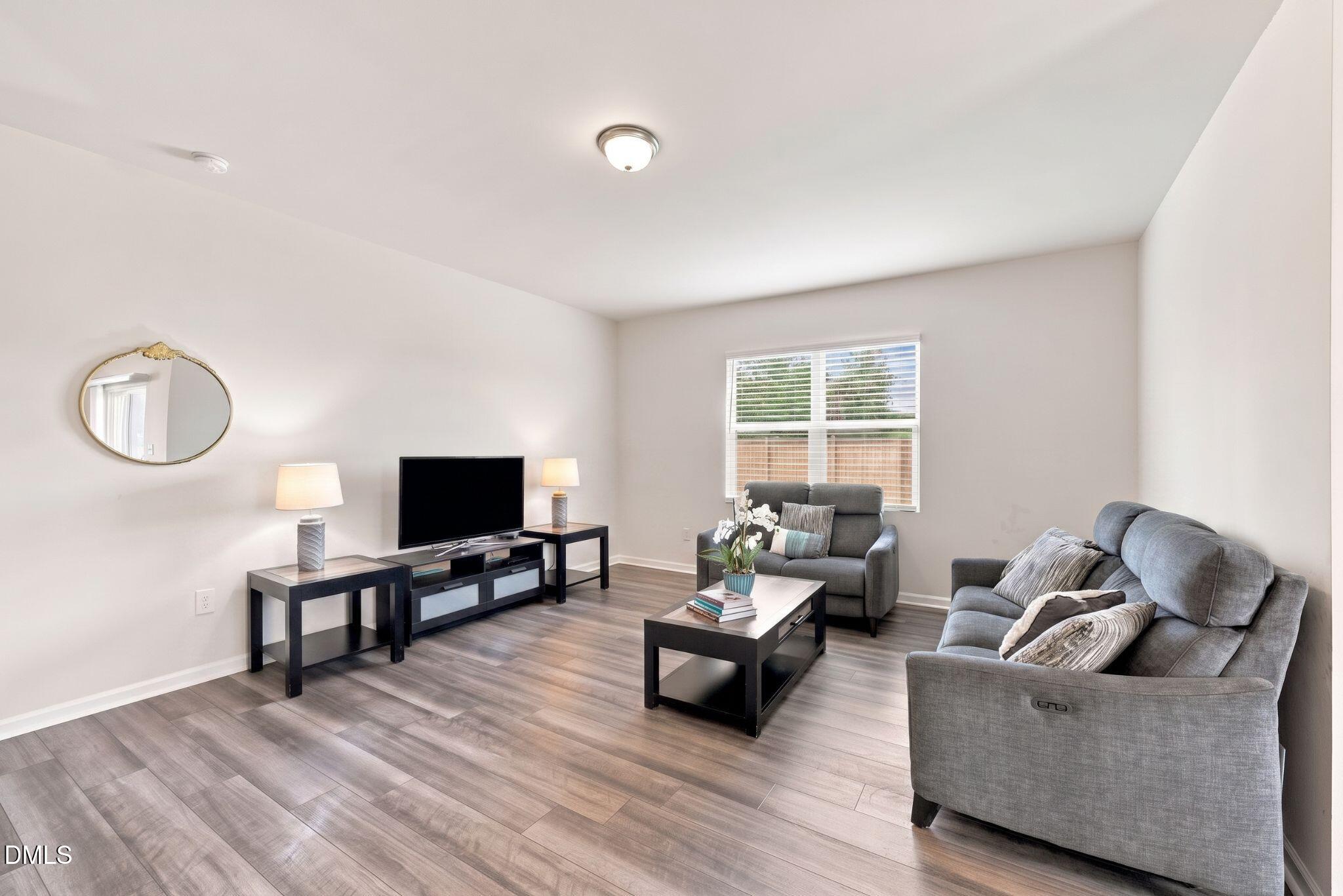 1429 Heron Pond Street Property Photo 3