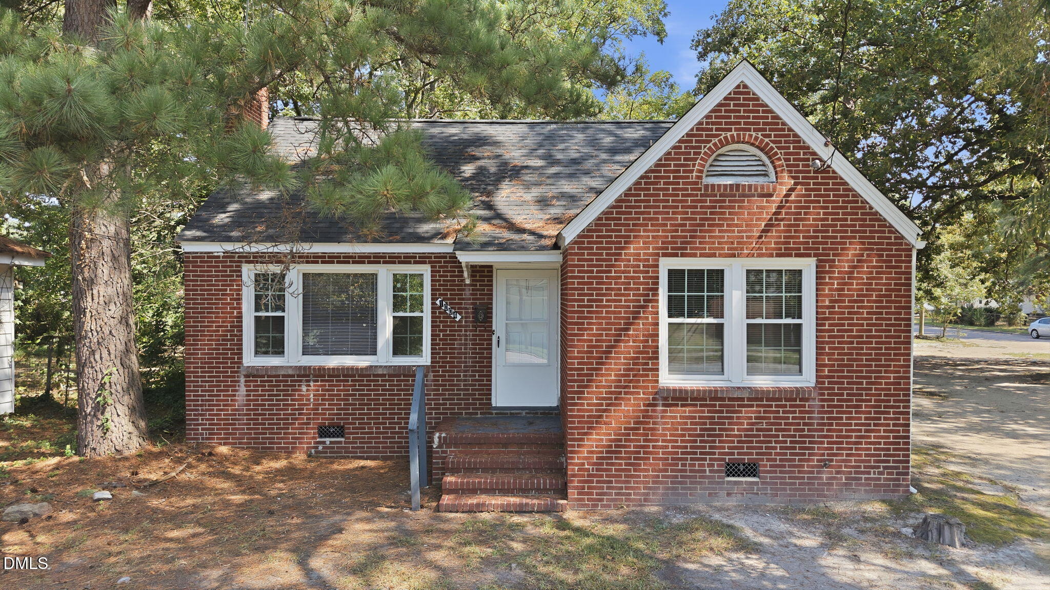 1004 W Thomas Street Property Photo 1