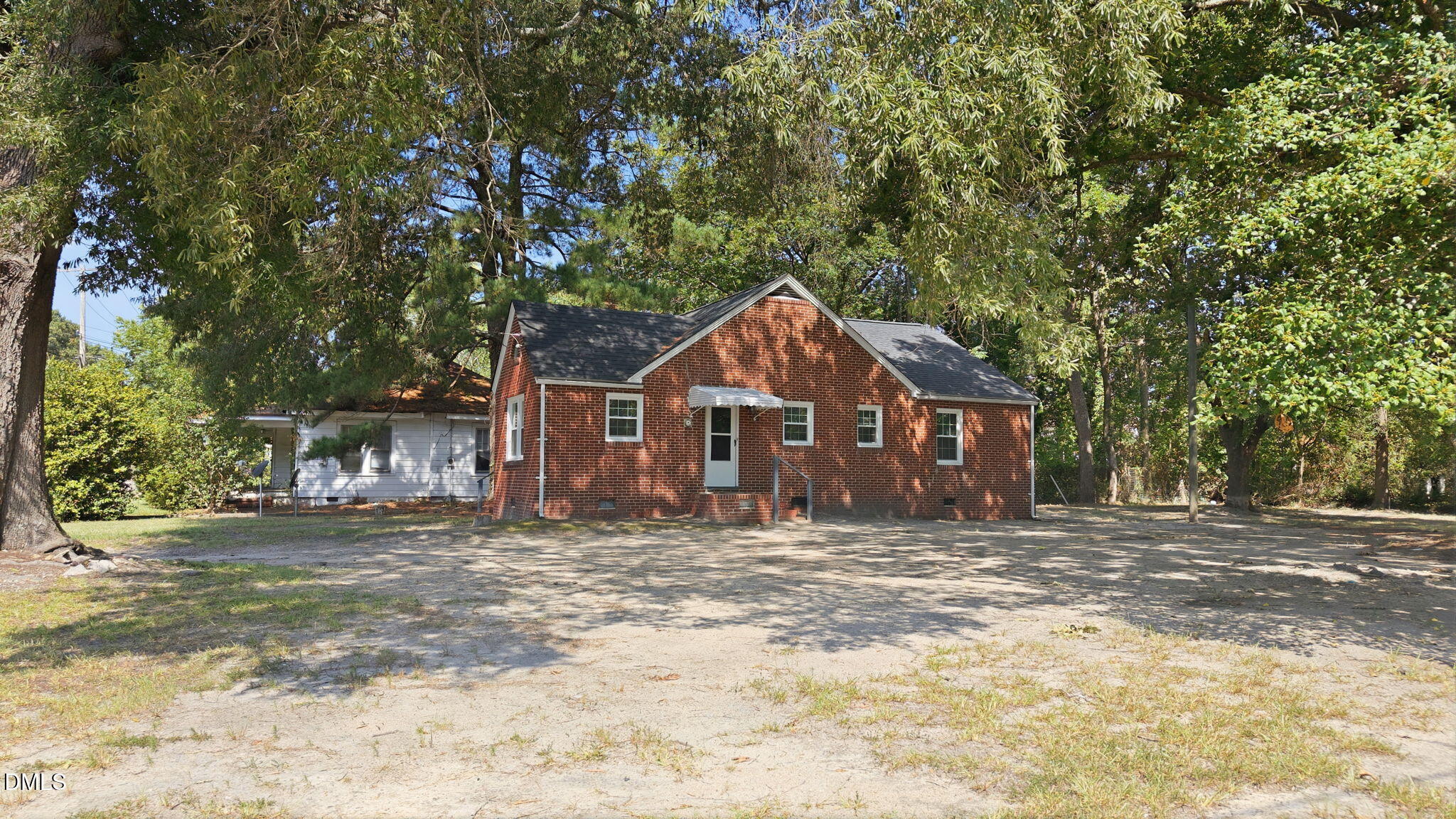 1004 W Thomas Street Property Photo 3