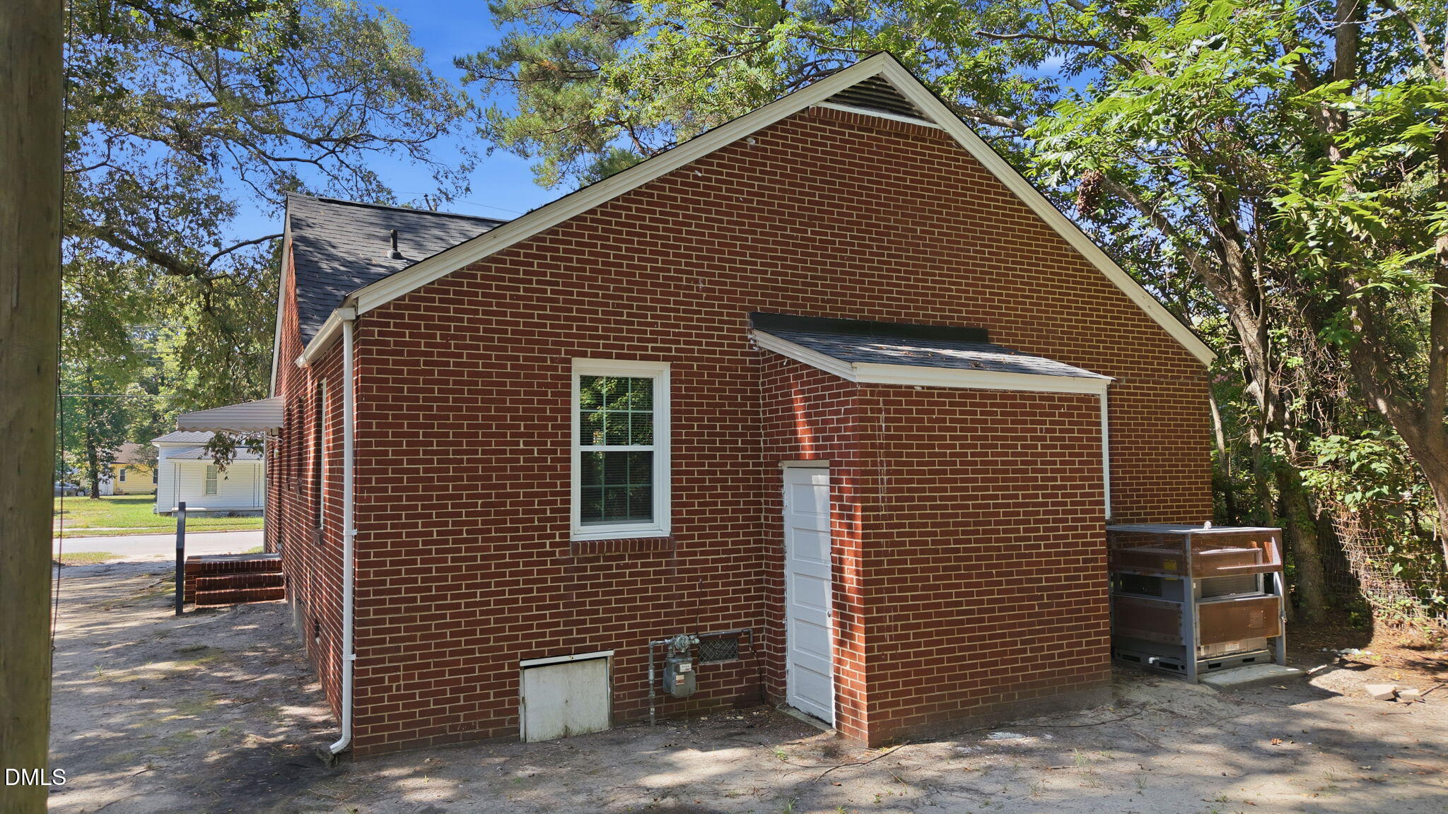 1004 W Thomas Street Property Photo 6