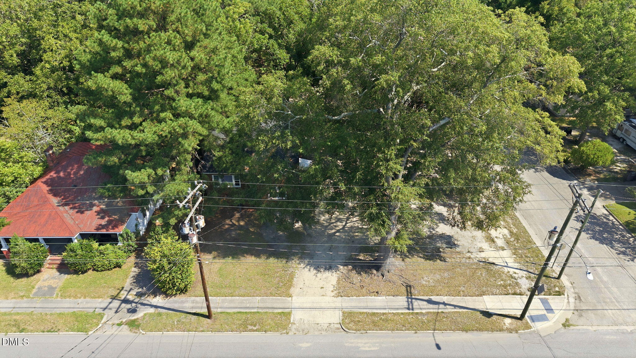 1004 W Thomas Street Property Photo 9