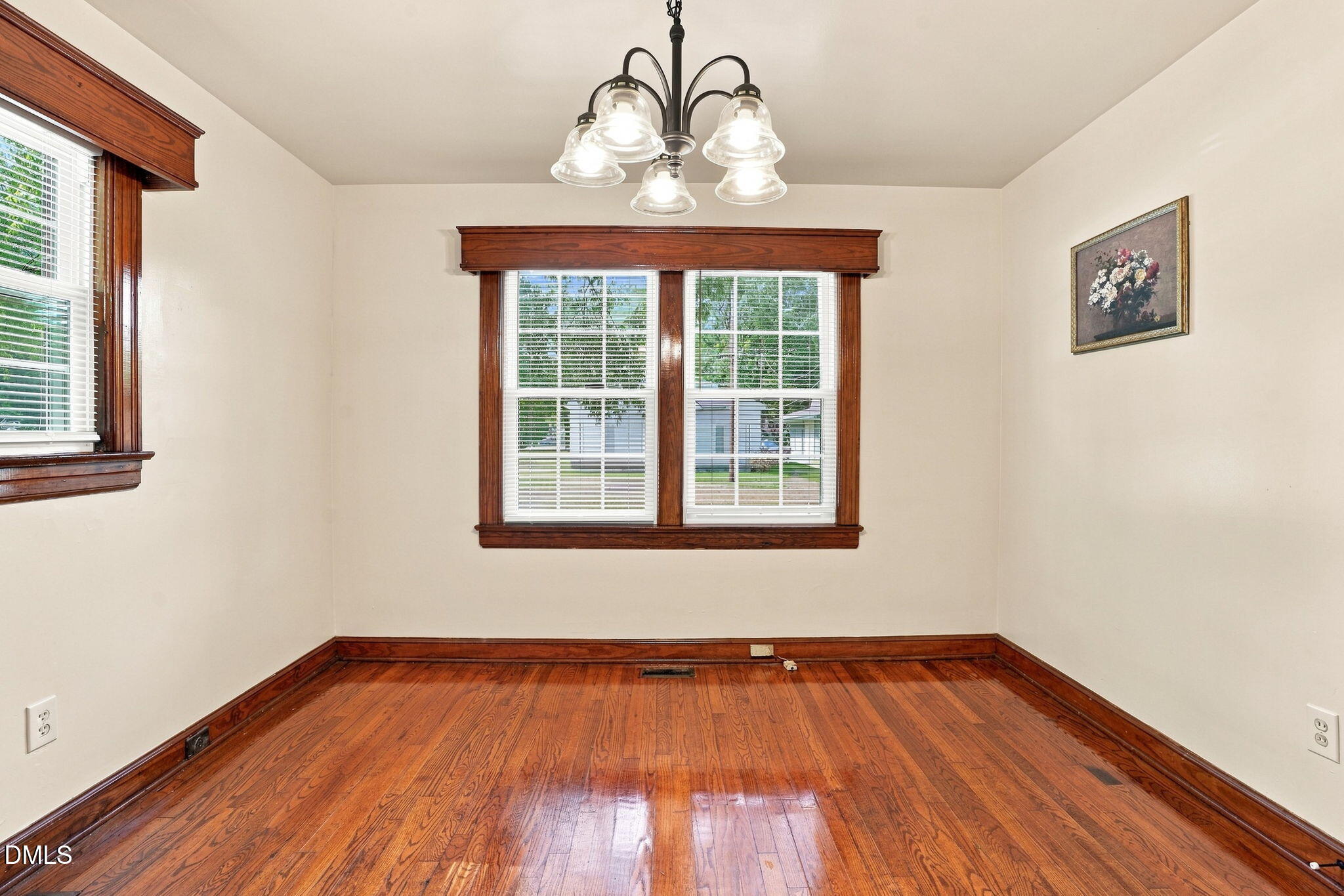 1004 W Thomas Street Property Photo 16