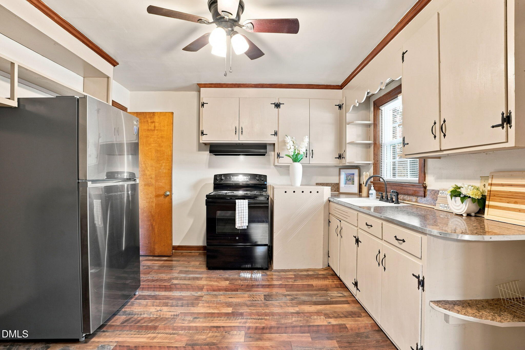 1004 W Thomas Street Property Photo 19