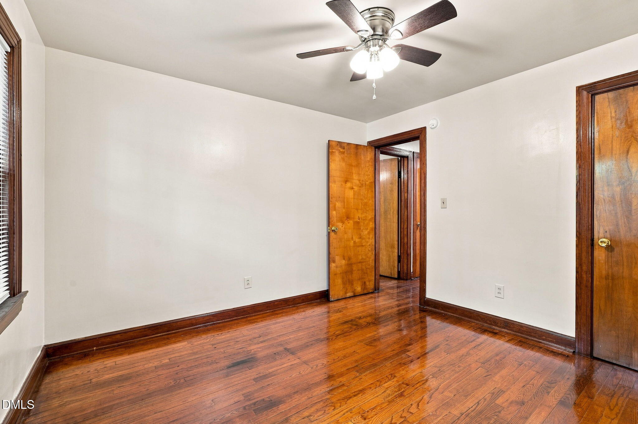 1004 W Thomas Street Property Photo 26