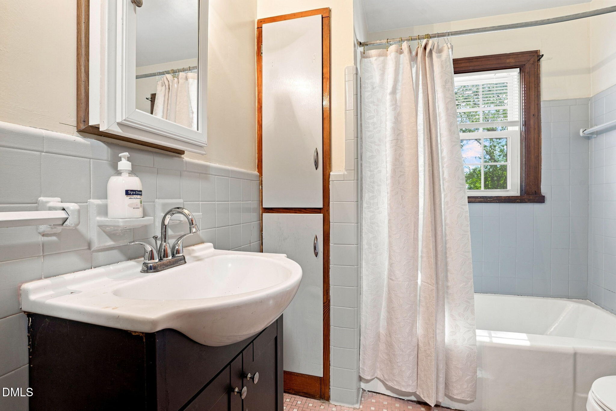 1004 W Thomas Street Property Photo 32