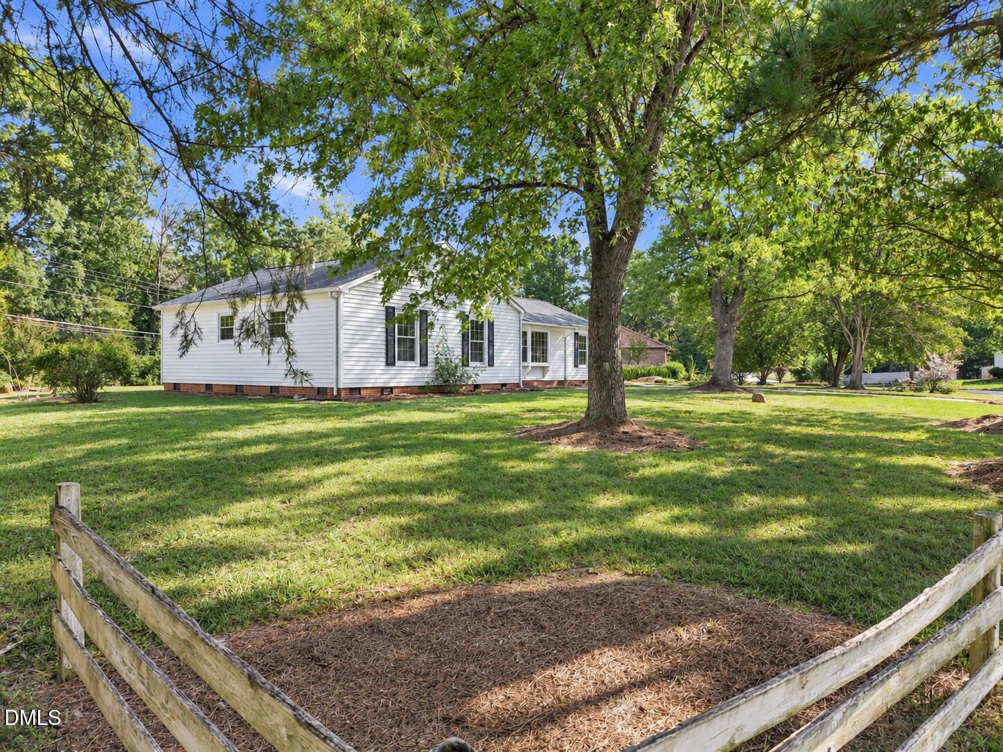 403 Rippling Stream Road Property Photo 4