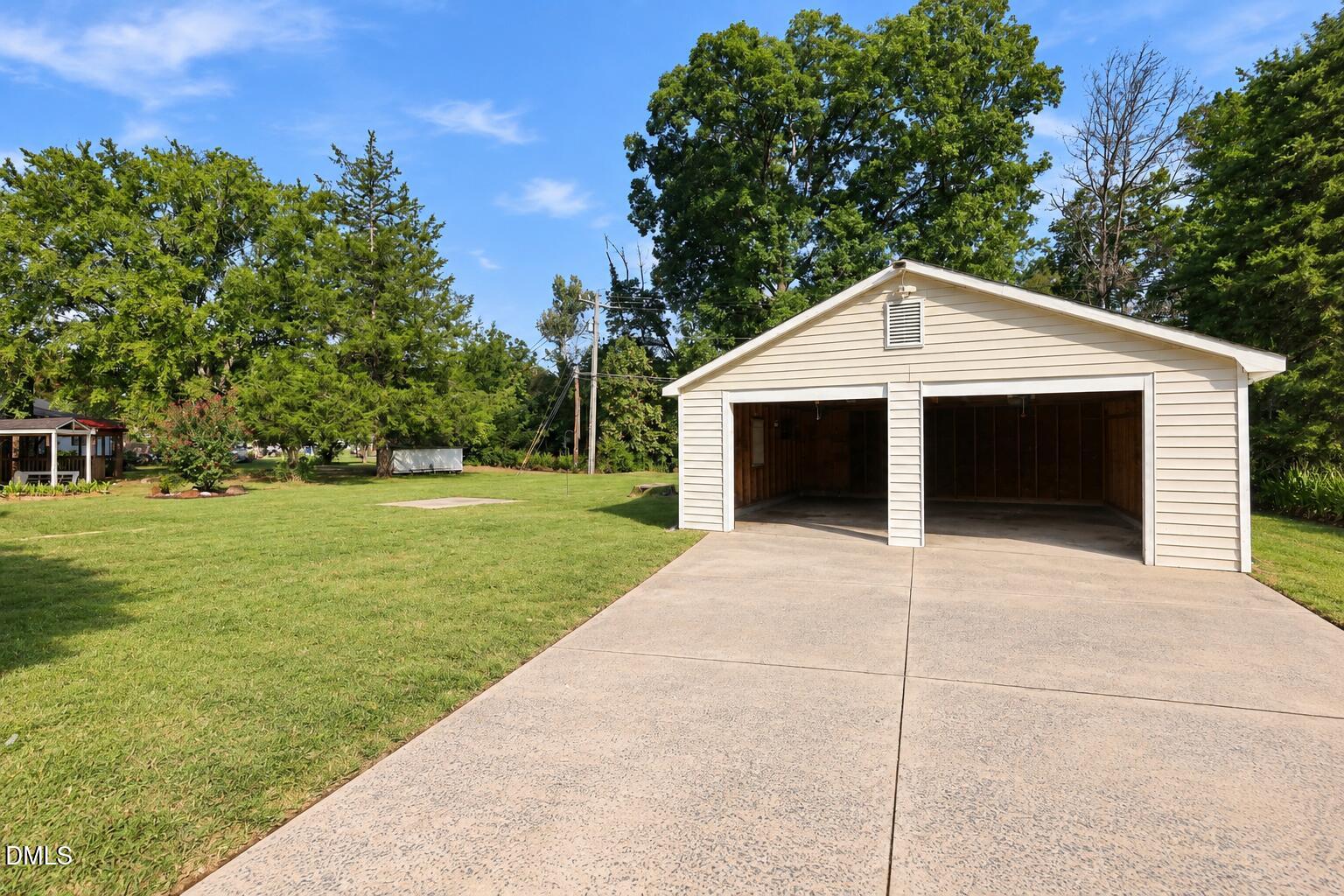 403 Rippling Stream Road Property Photo 30