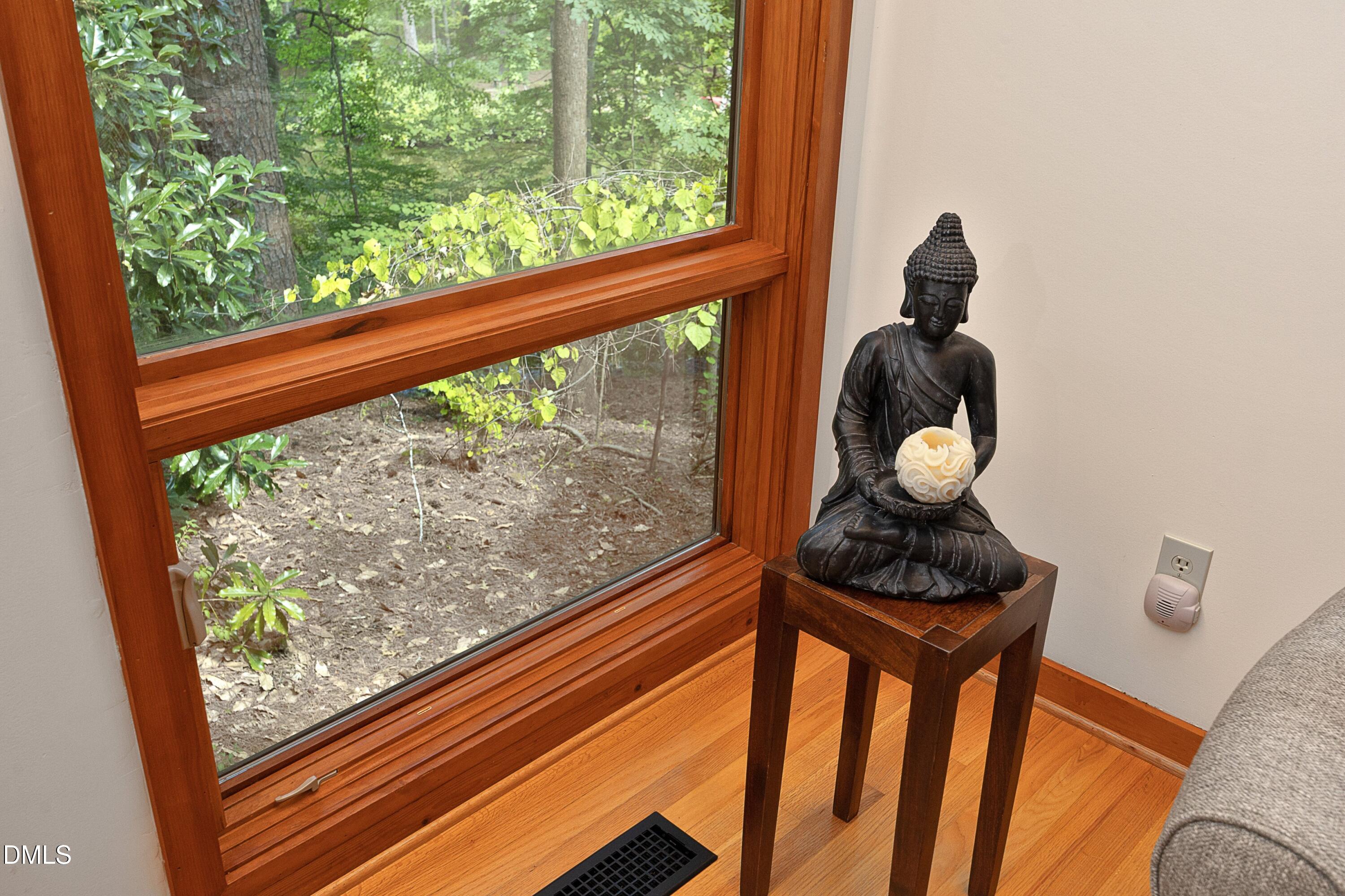 10 Ellen Place Property Photo 17