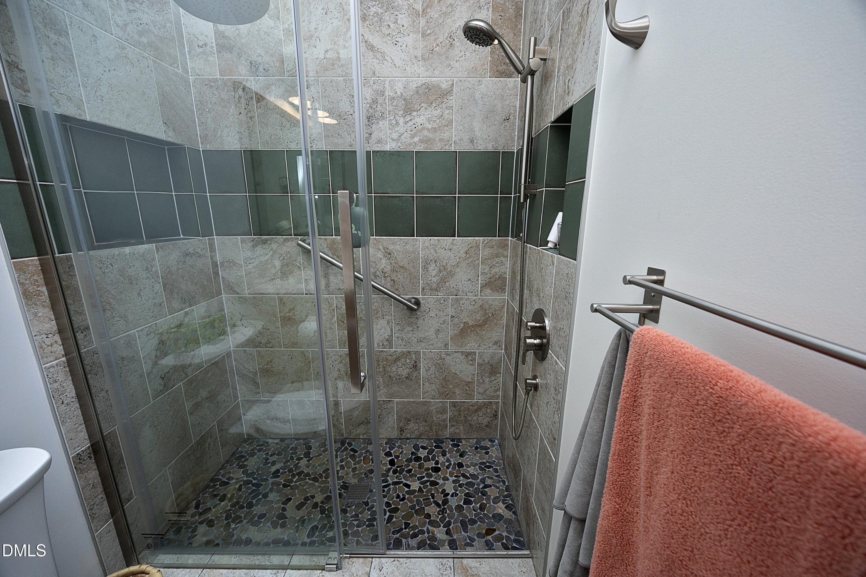 10 Ellen Place Property Photo 22