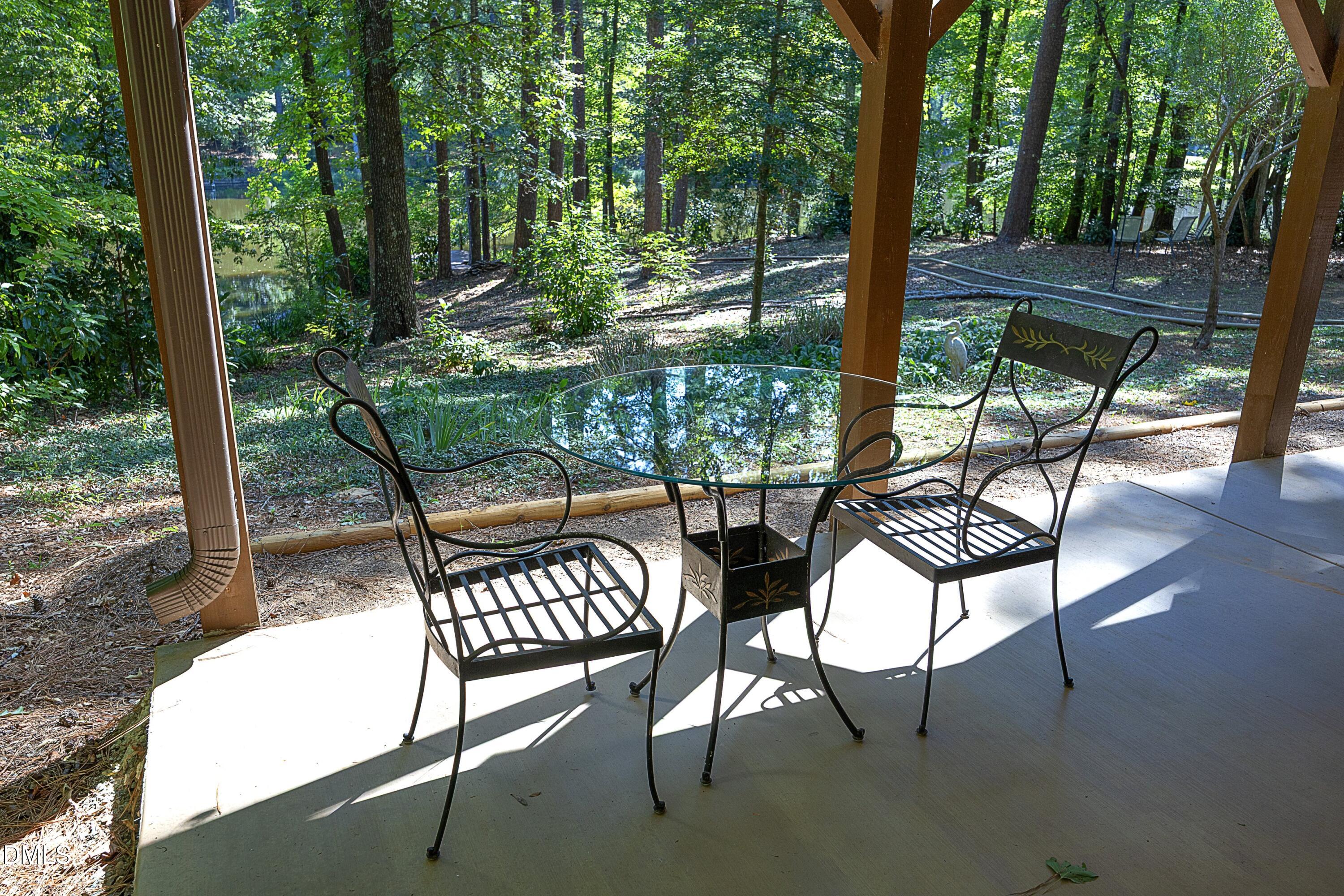 10 Ellen Place Property Photo 42