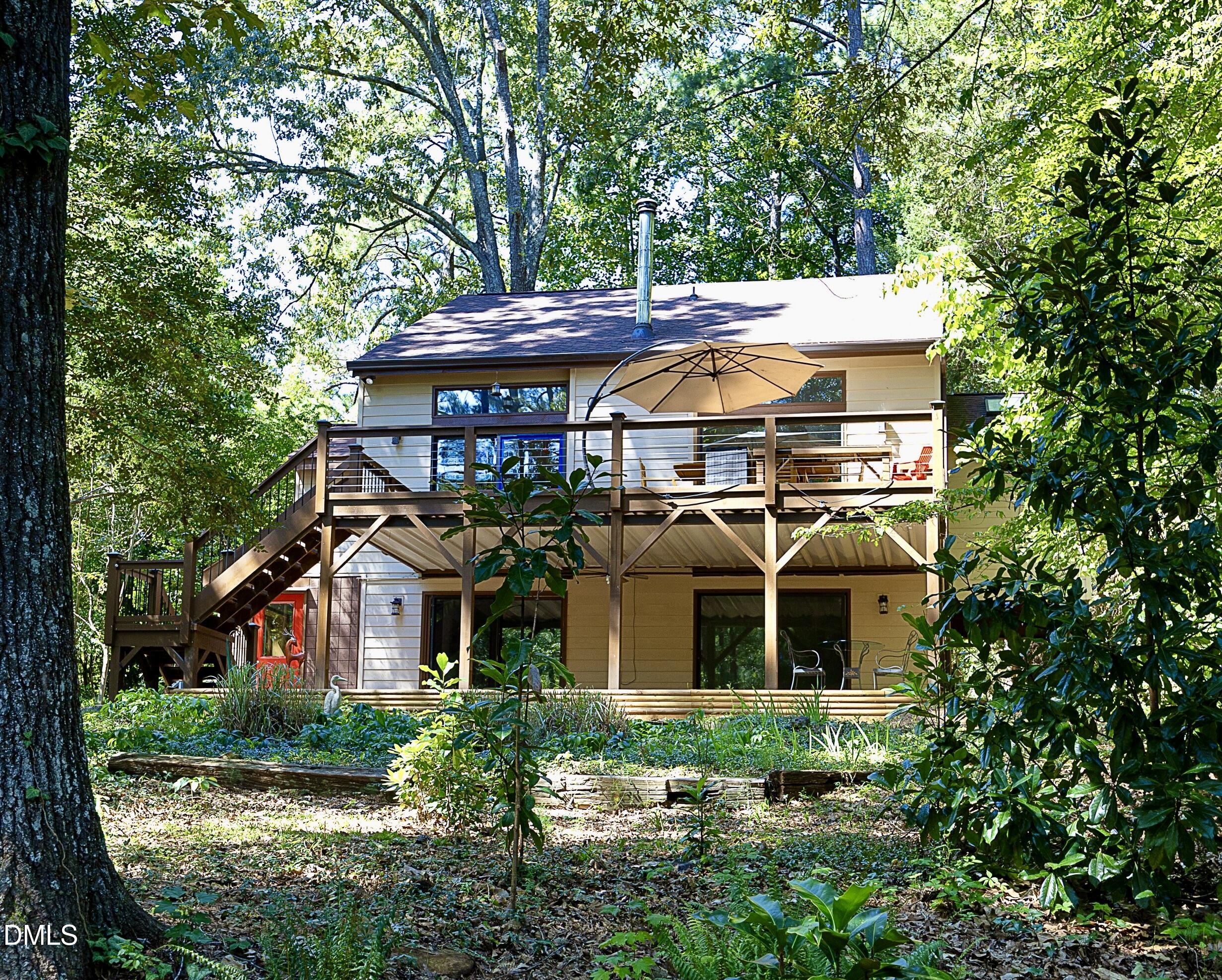 10 Ellen Place Property Photo 43