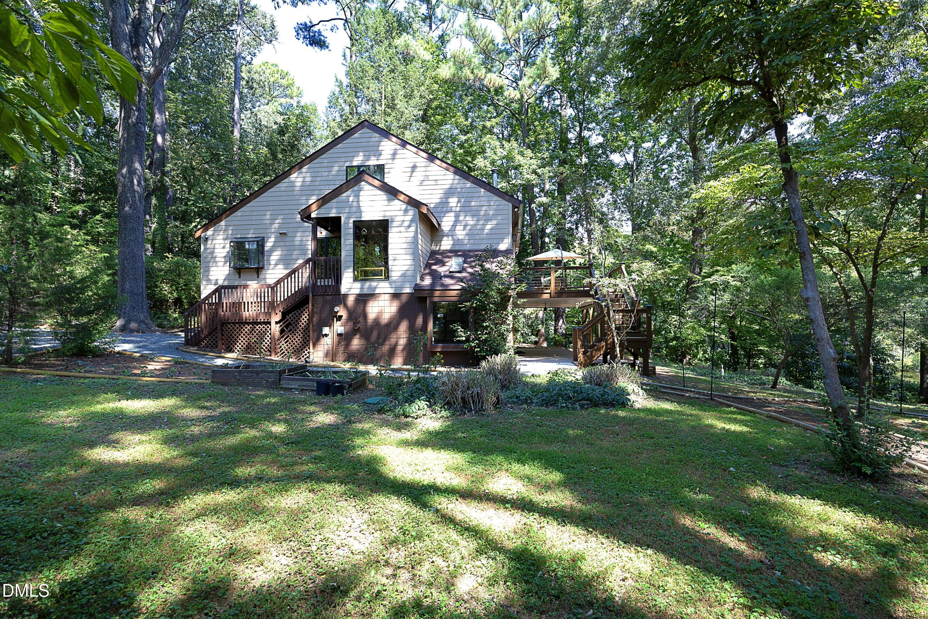 10 Ellen Place Property Photo 44