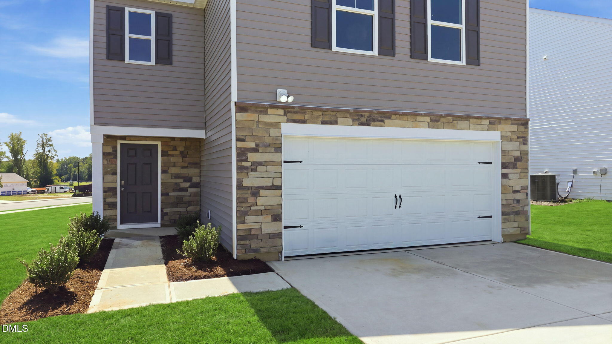 7233 Silverleaf Road Property Photo 4