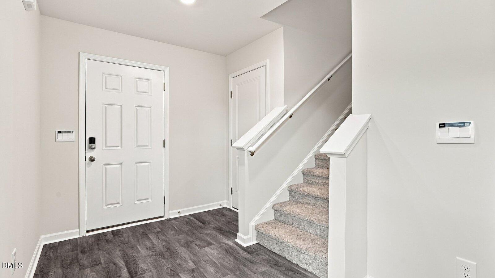 7233 Silverleaf Road Property Photo 5