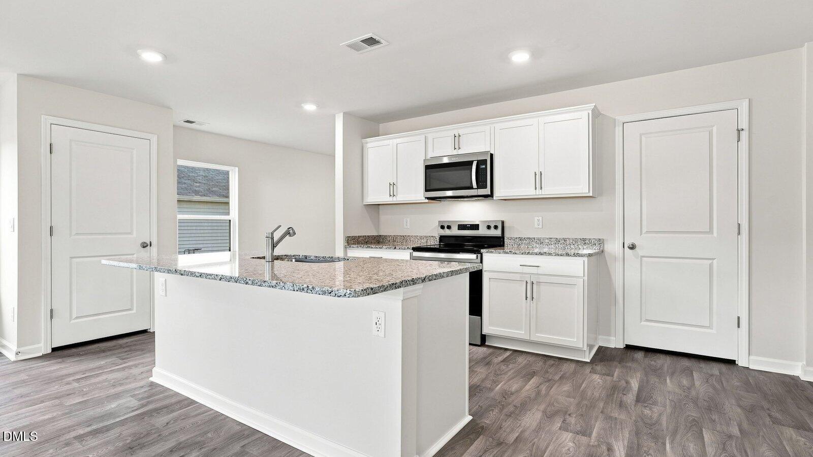 7233 Silverleaf Road Property Photo 10