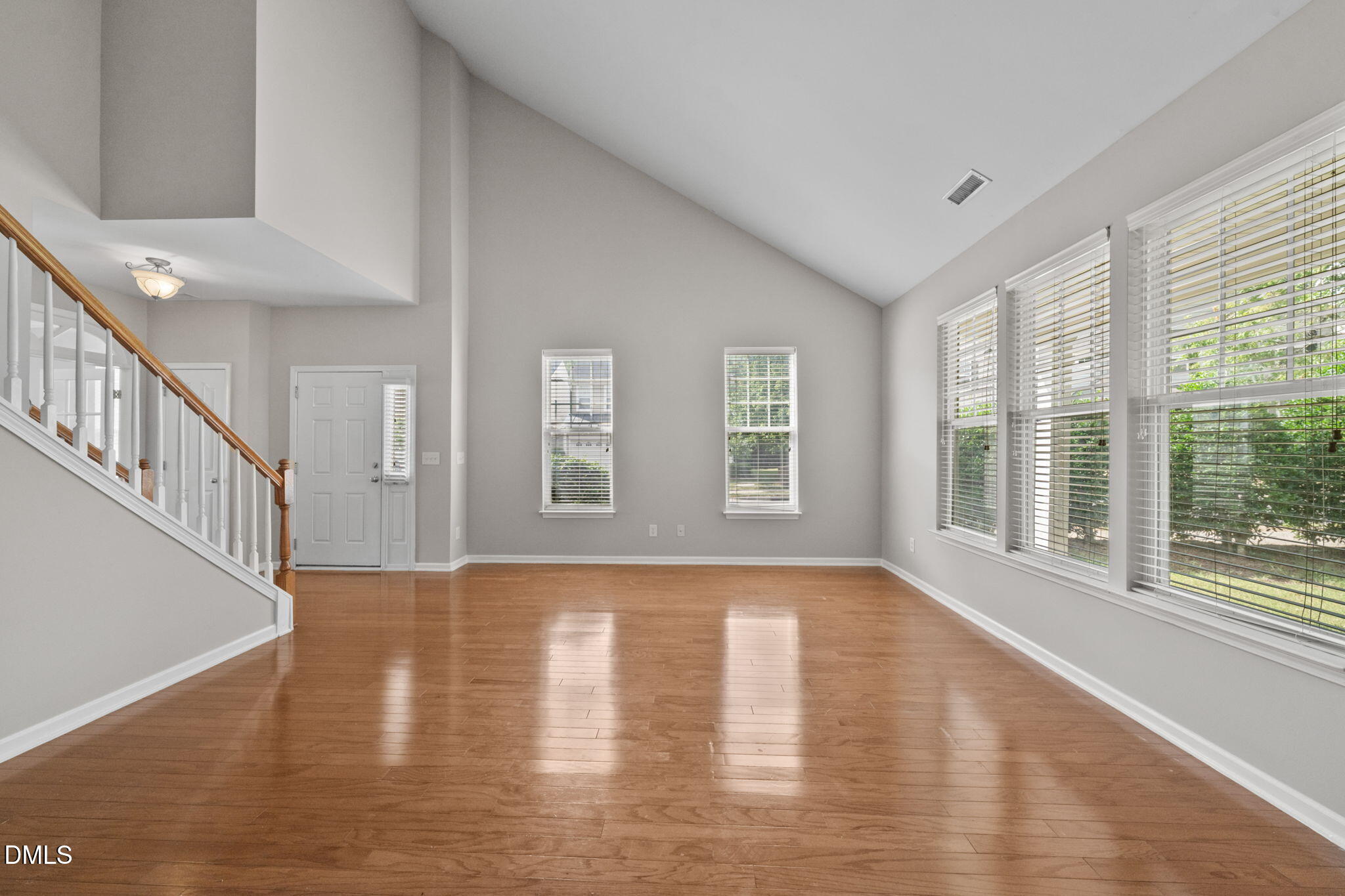101 Courts Garden Way Property Photo 18