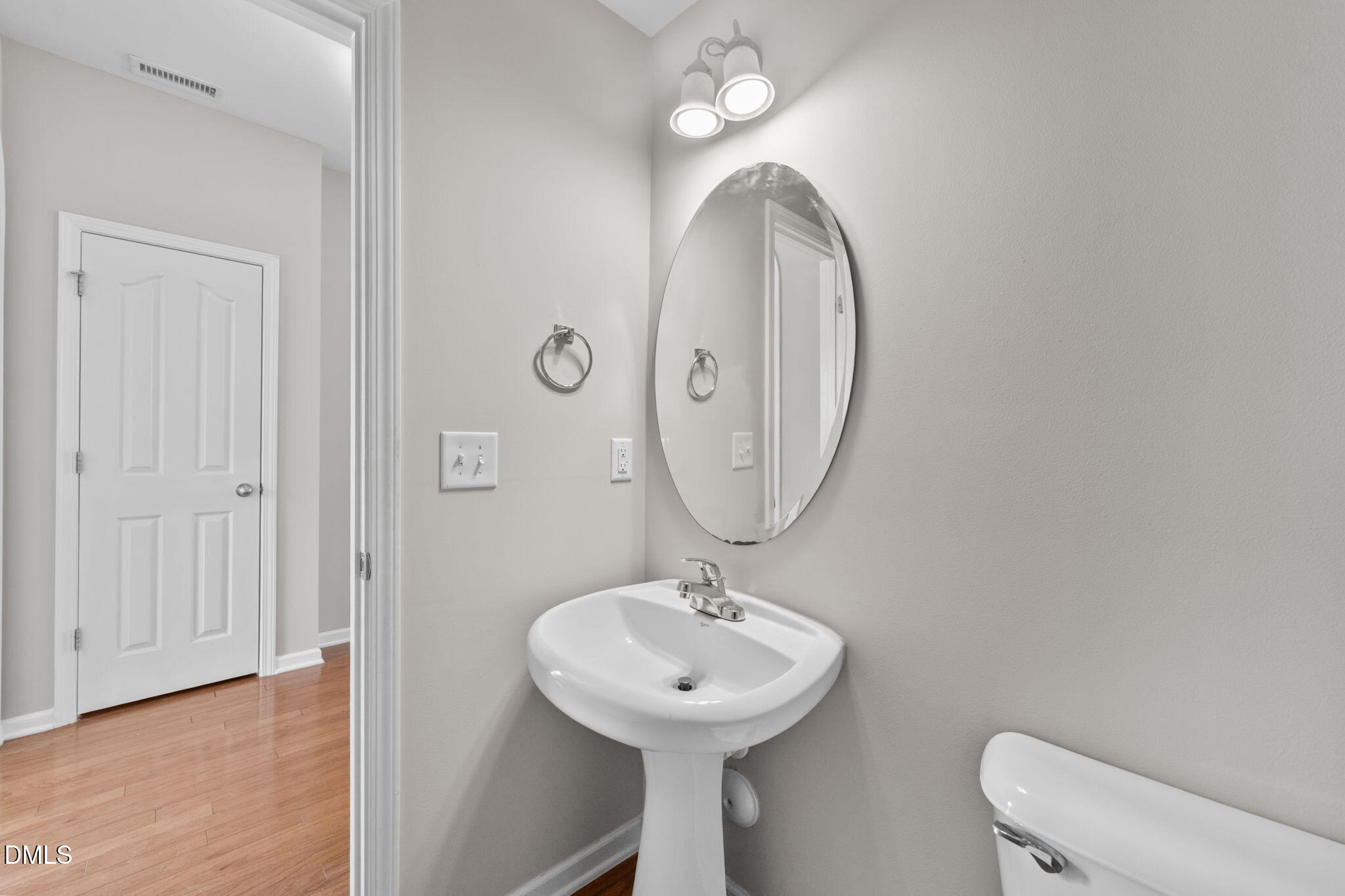 101 Courts Garden Way Property Photo 31